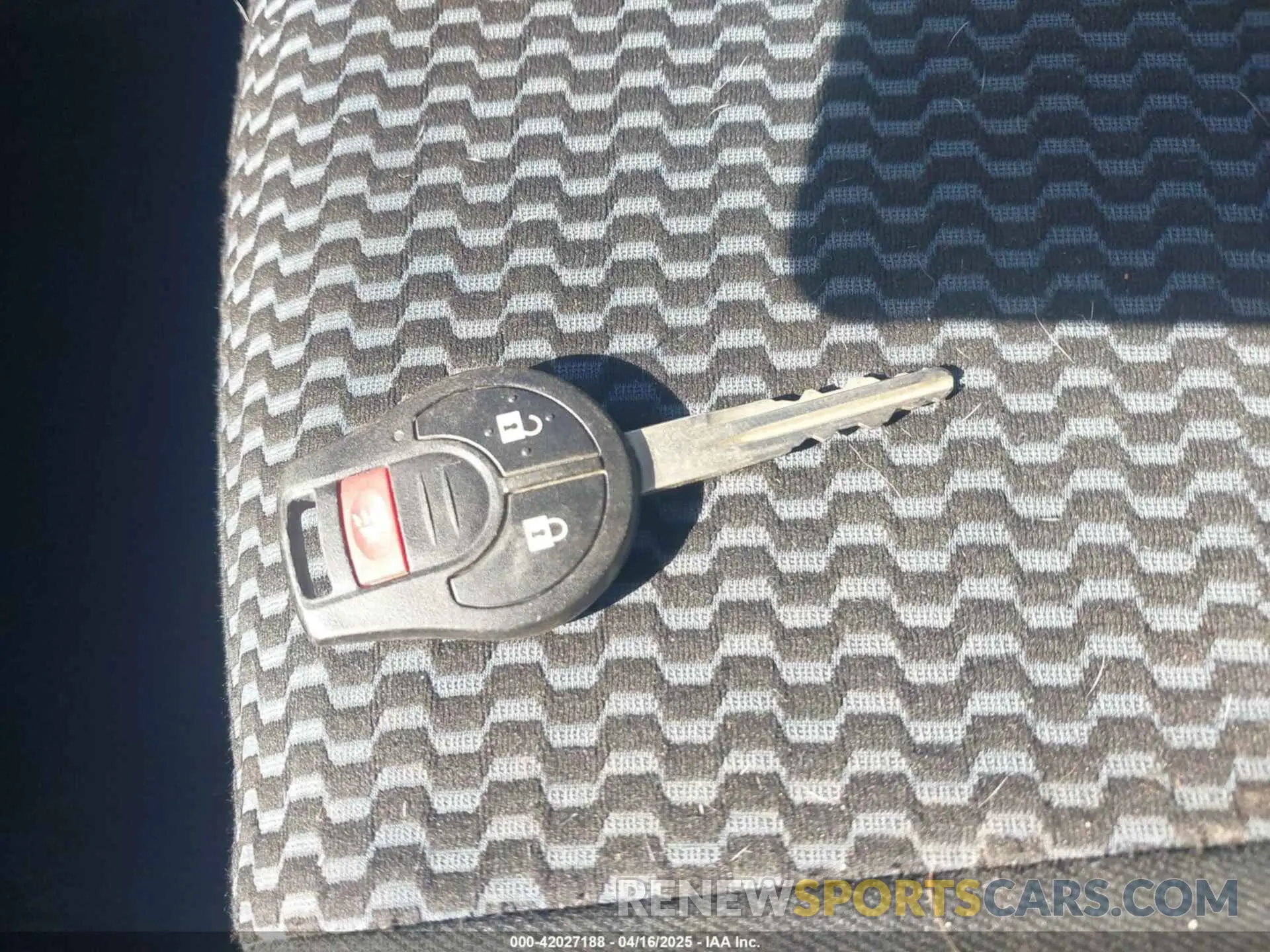 11 Фотография поврежденного автомобиля 3N1CE2CP8KL365103 NISSAN VERSA NOTE 2019