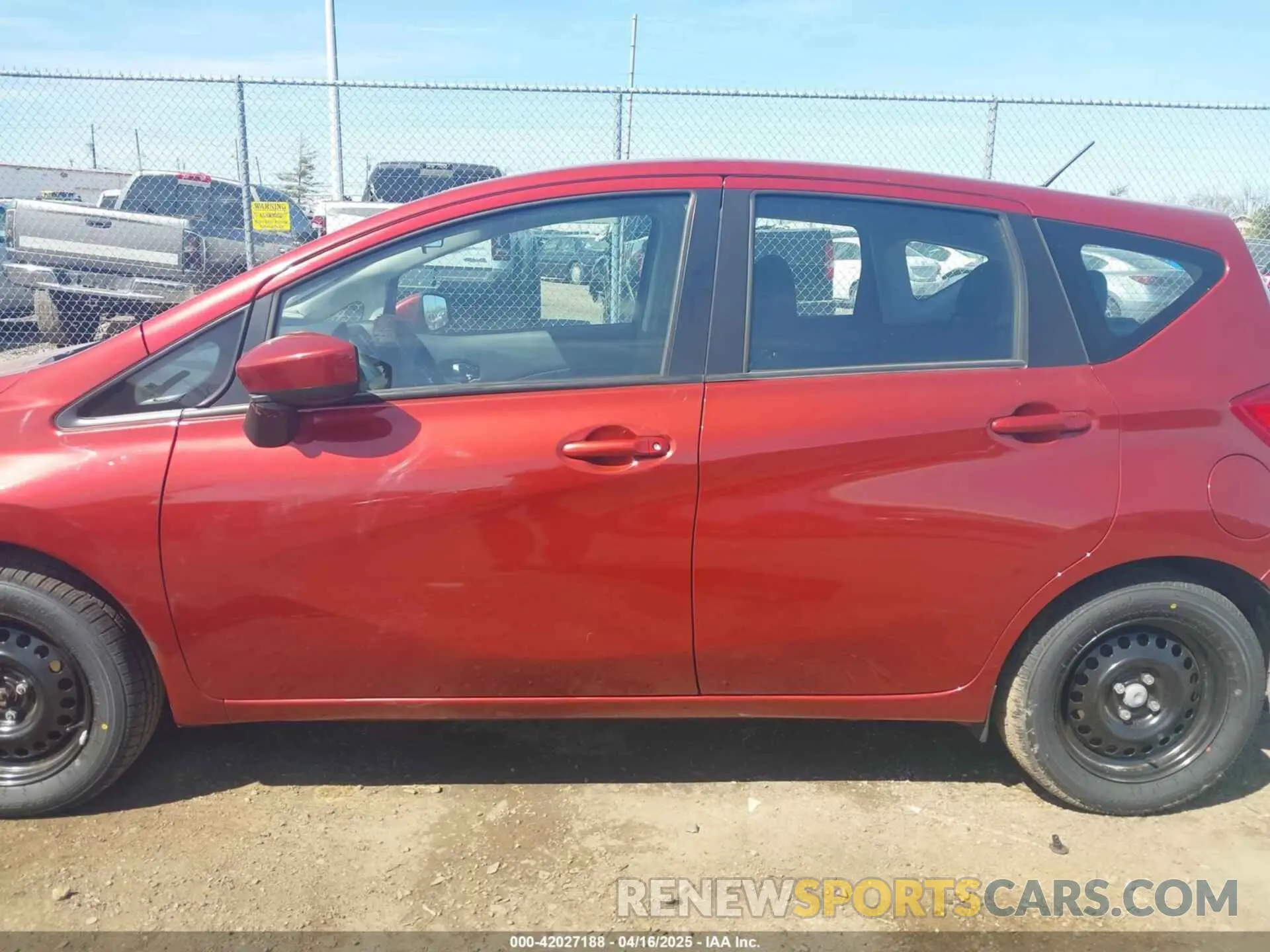 14 Фотография поврежденного автомобиля 3N1CE2CP8KL365103 NISSAN VERSA NOTE 2019