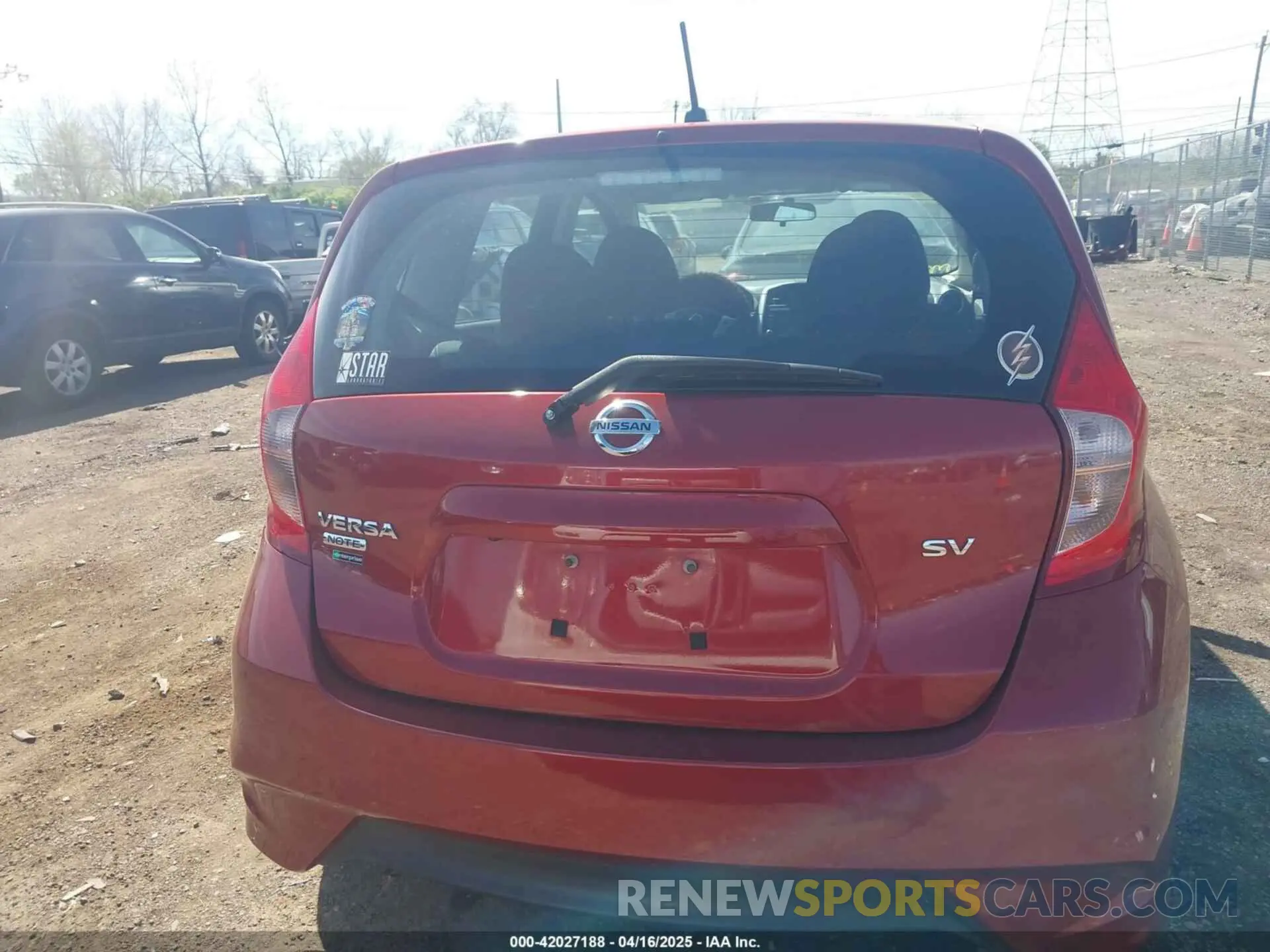 16 Фотография поврежденного автомобиля 3N1CE2CP8KL365103 NISSAN VERSA NOTE 2019