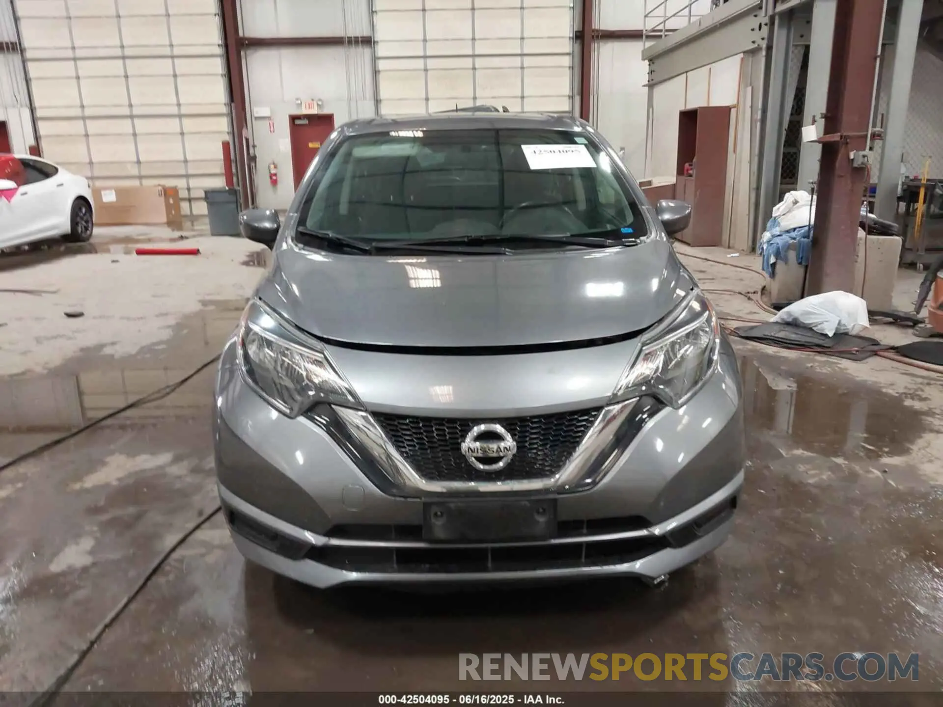 12 Фотография поврежденного автомобиля 3N1CE2CP8KL365392 NISSAN VERSA NOTE 2019