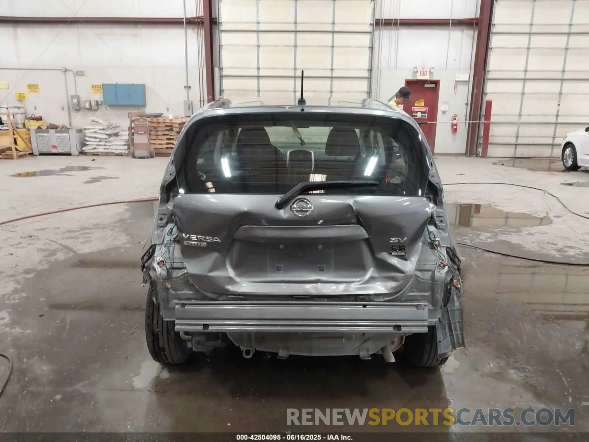 16 Фотография поврежденного автомобиля 3N1CE2CP8KL365392 NISSAN VERSA NOTE 2019