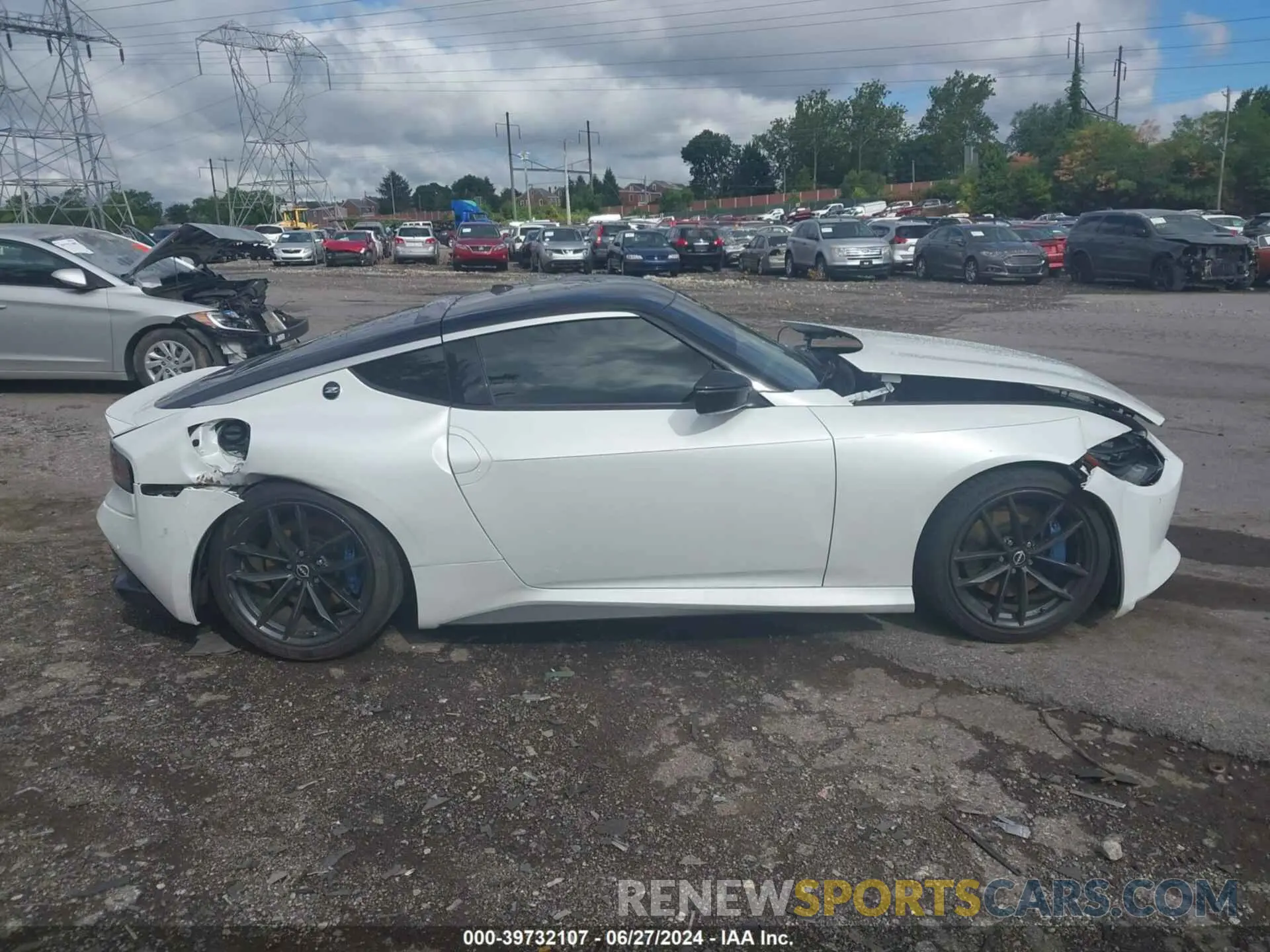 13 Фотография поврежденного автомобиля JN1BZ4BH4PM311977 NISSAN Z 2023