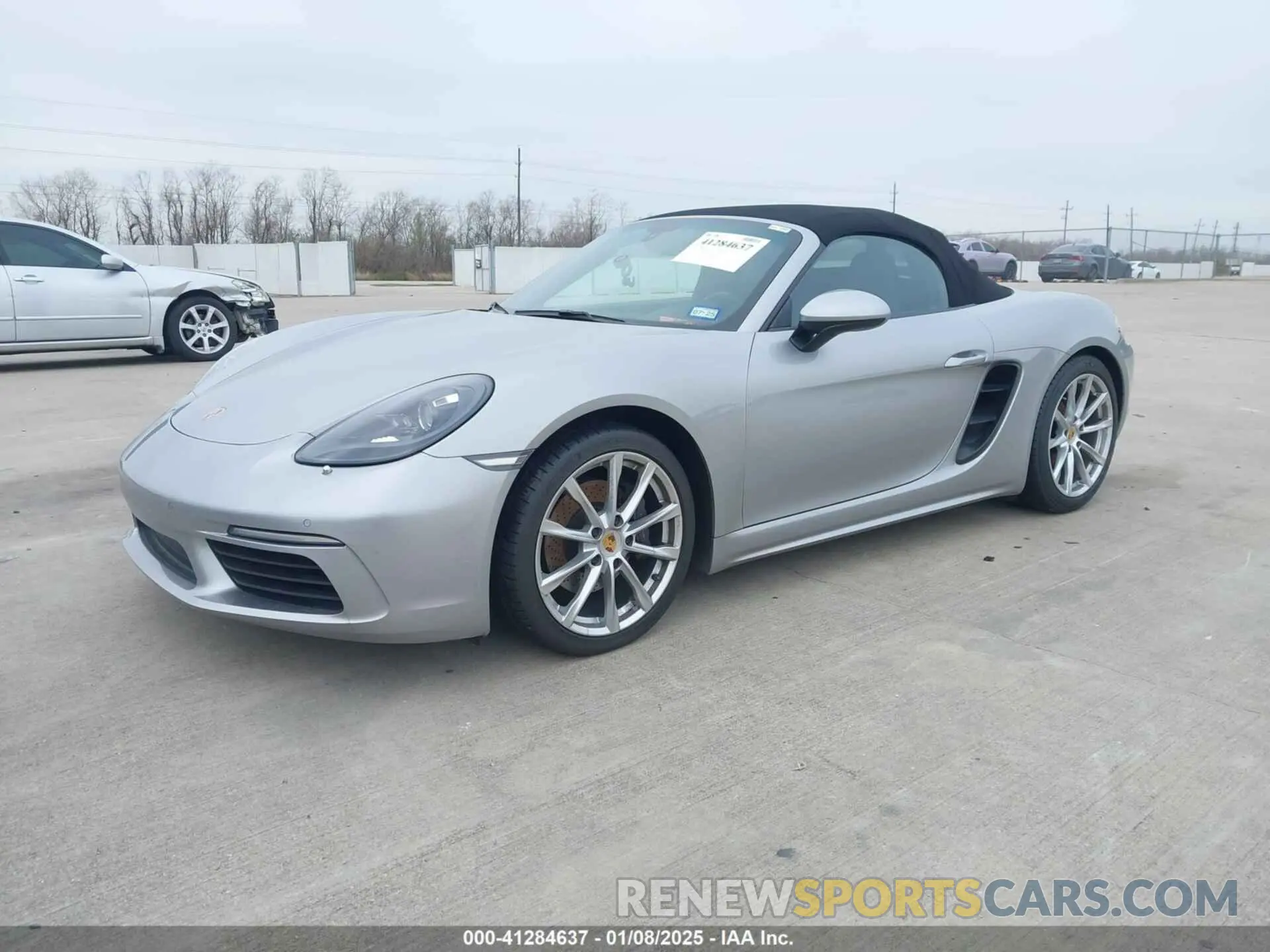 2 Photograph of a damaged car WP0CA2A84KS210215 PORSCHE 718 BOXSTER 2019