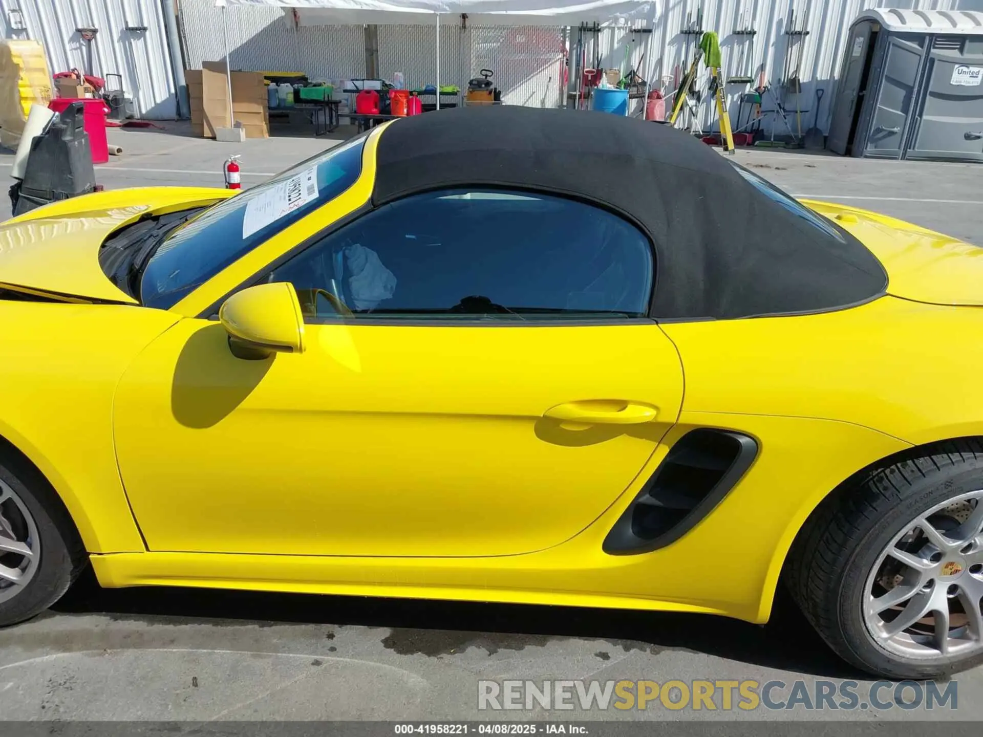 14 Photograph of a damaged car WP0CA2A8XMS210397 PORSCHE 718 BOXSTER 2021