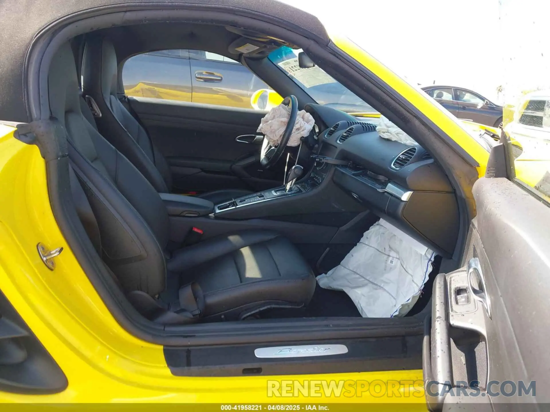 5 Photograph of a damaged car WP0CA2A8XMS210397 PORSCHE 718 BOXSTER 2021