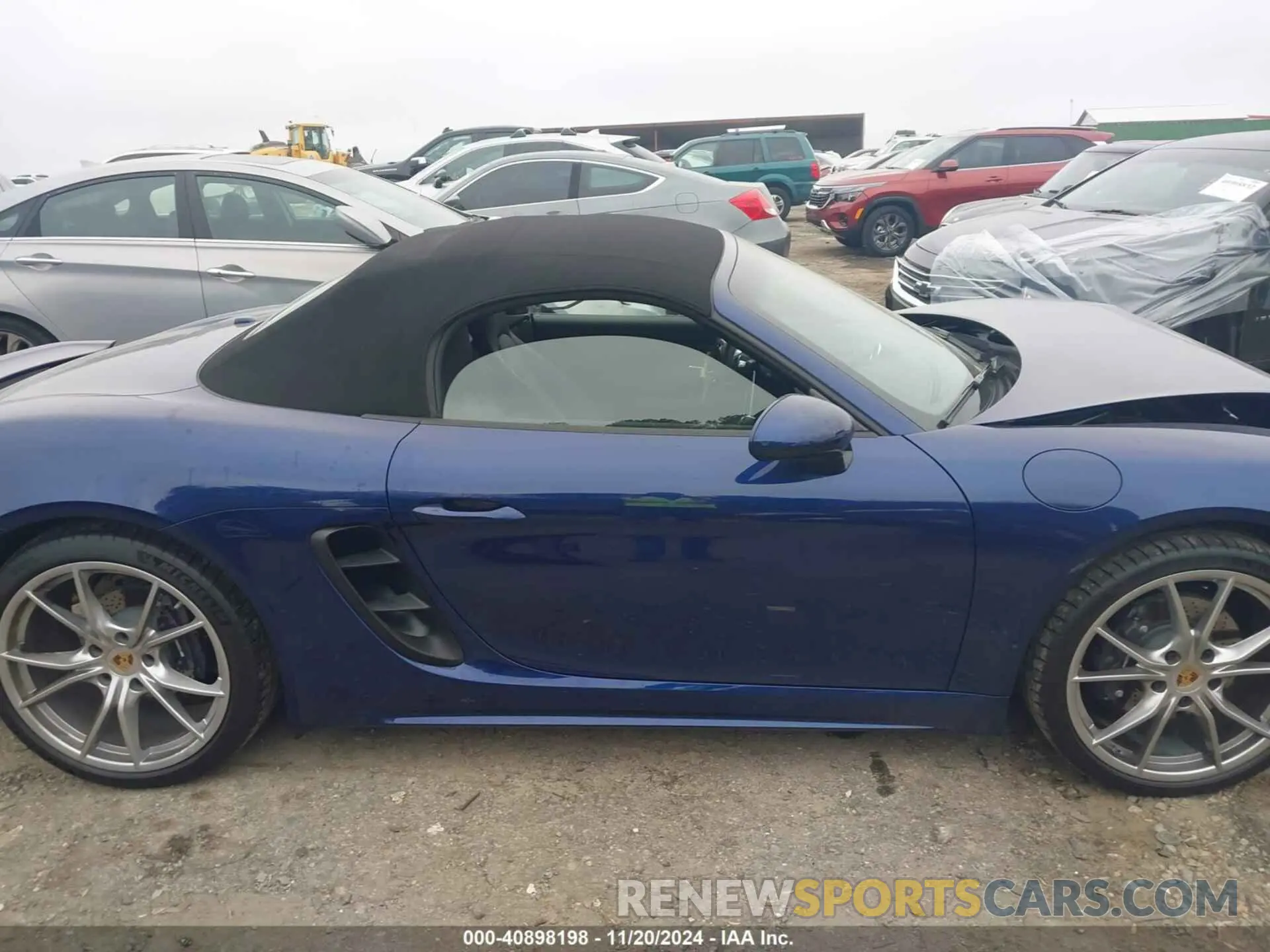 13 Photograph of a damaged car WP0CA2A80RK206110 PORSCHE 718 BOXSTER 2024