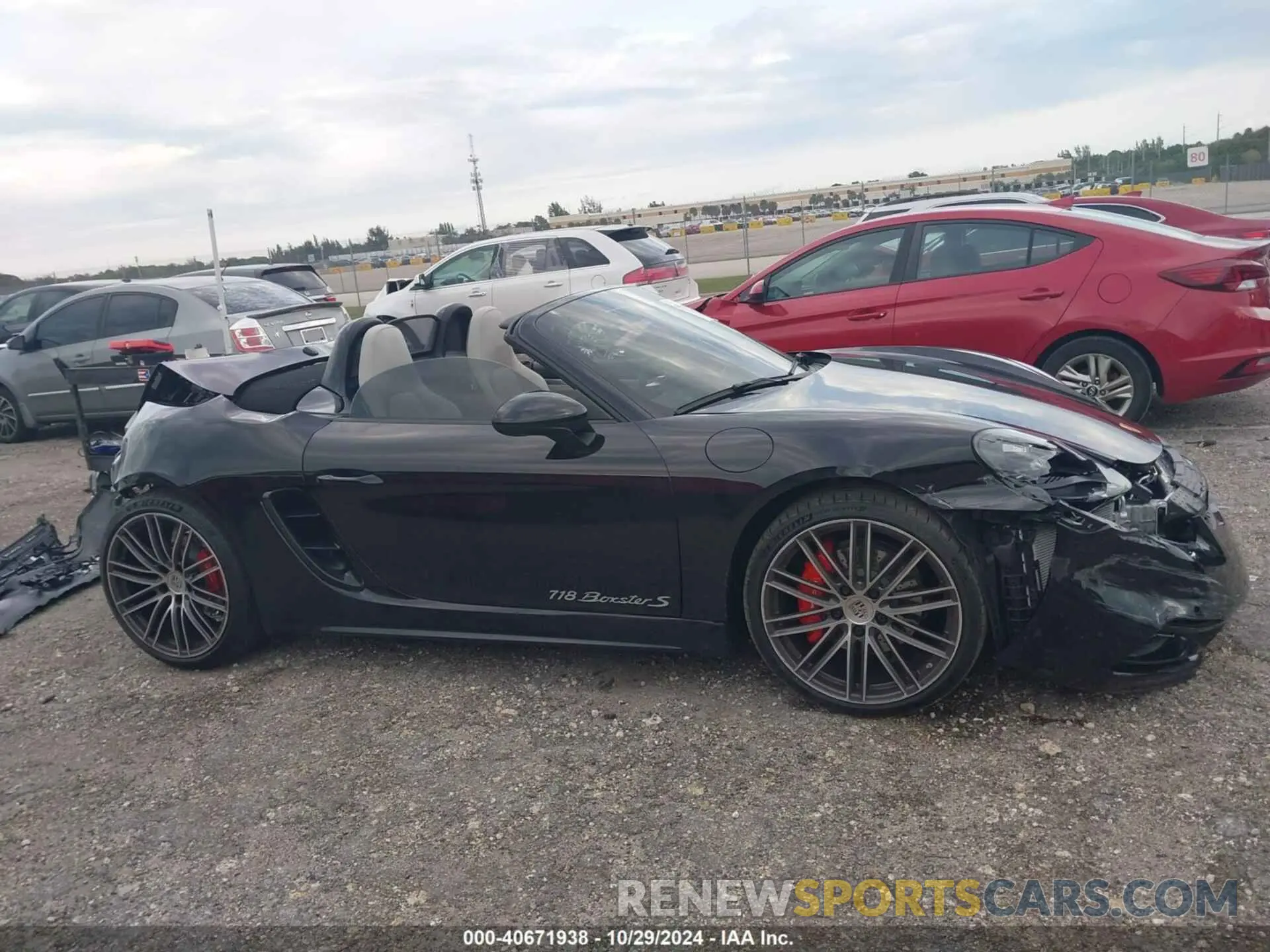 14 Фотография поврежденного автомобиля WP0CB2A81RK223463 PORSCHE 718 BOXSTER 2024