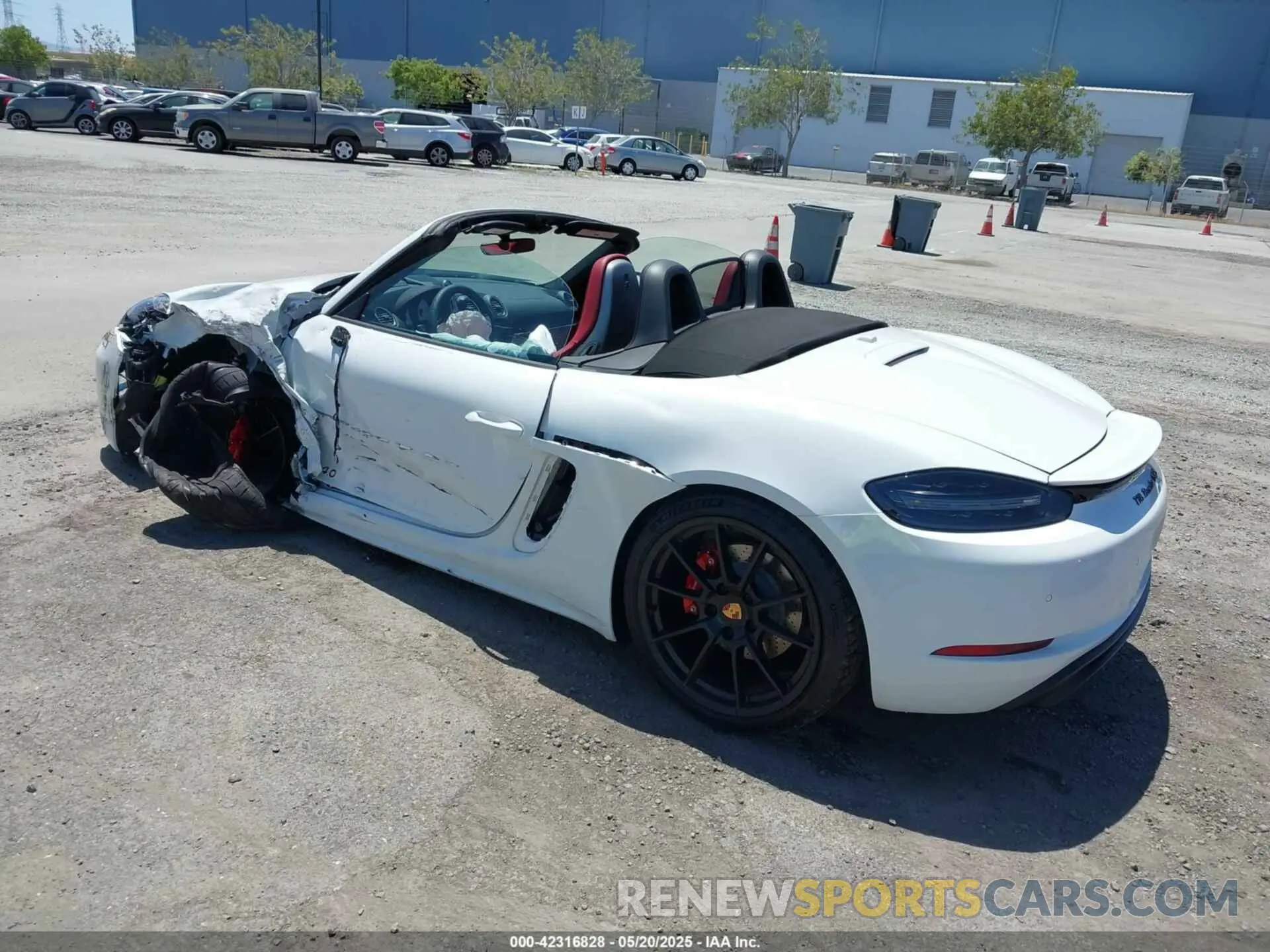 3 Фотография поврежденного автомобиля WP0CD2A86RK228619 PORSCHE 718 BOXSTER 2024