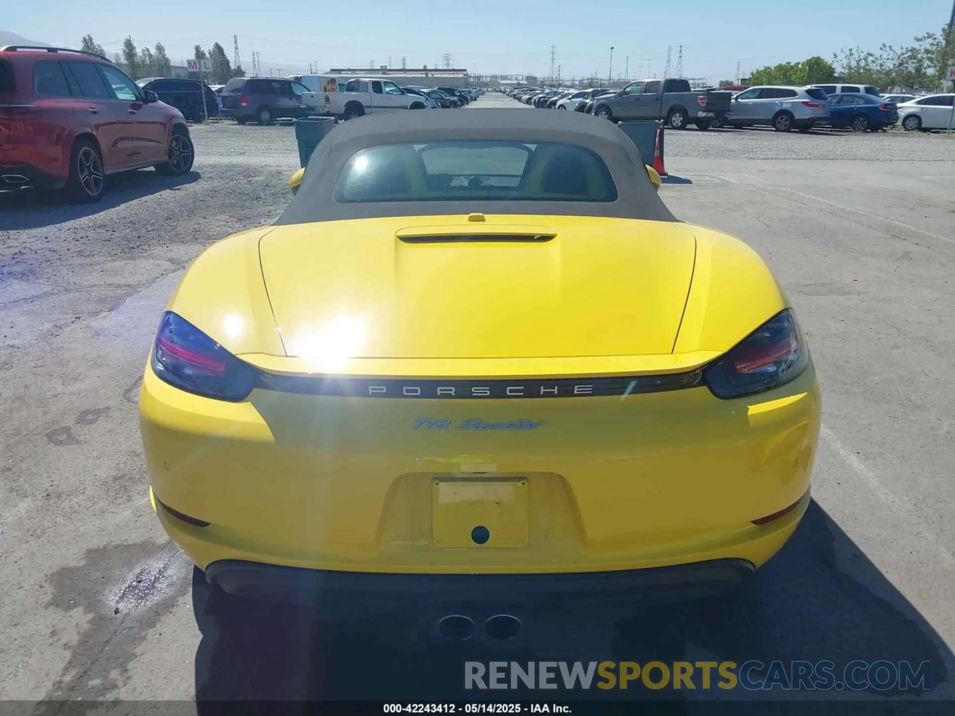 17 Фотография поврежденного автомобиля WP0CA2A84SK212207 PORSCHE 718 BOXSTER 2025