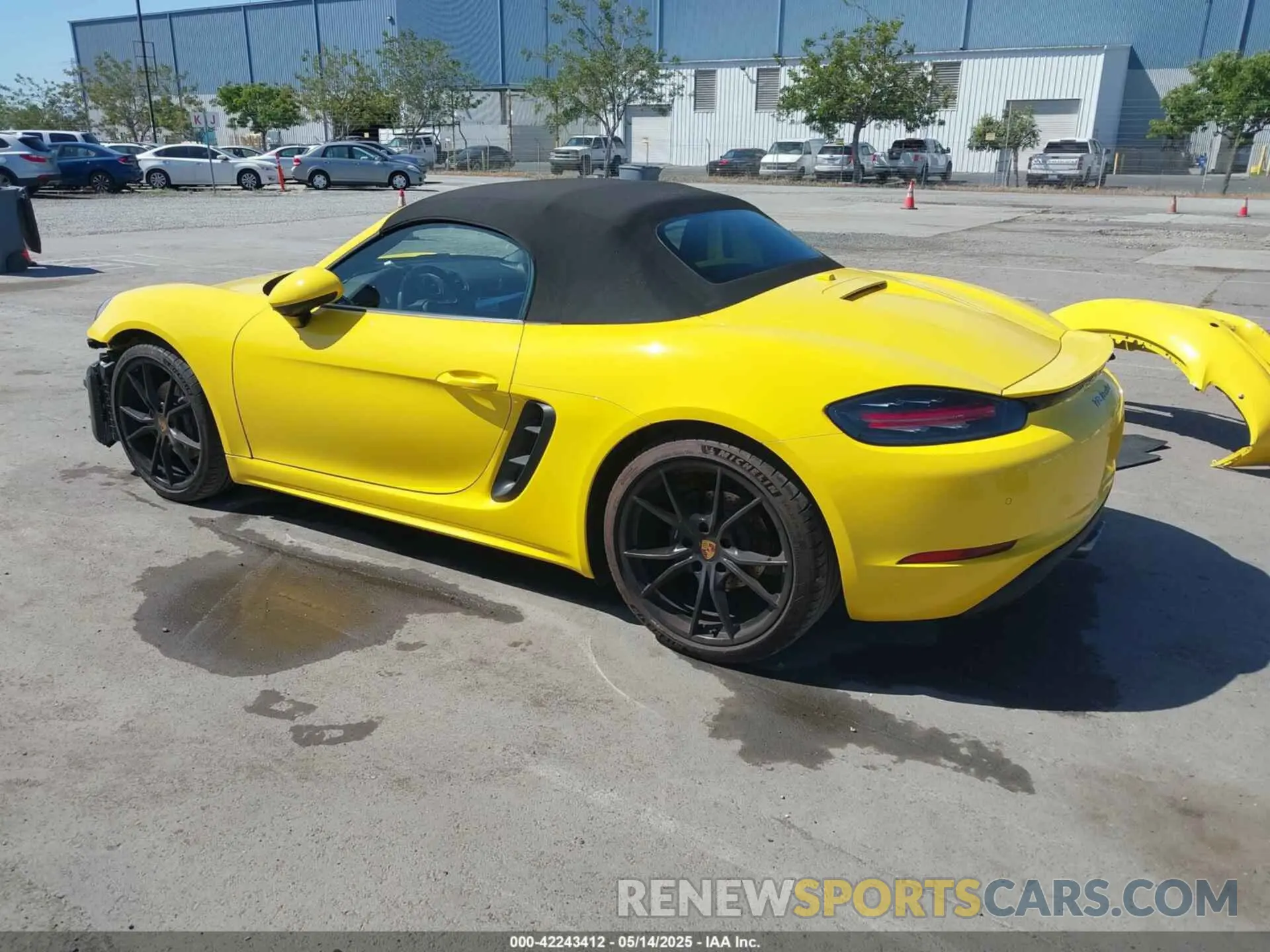 3 Фотография поврежденного автомобиля WP0CA2A84SK212207 PORSCHE 718 BOXSTER 2025