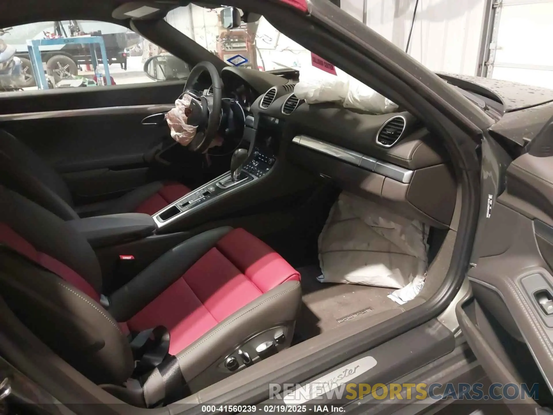 5 Photograph of a damaged car WP0CA2A89SK212378 PORSCHE 718 BOXSTER 2025