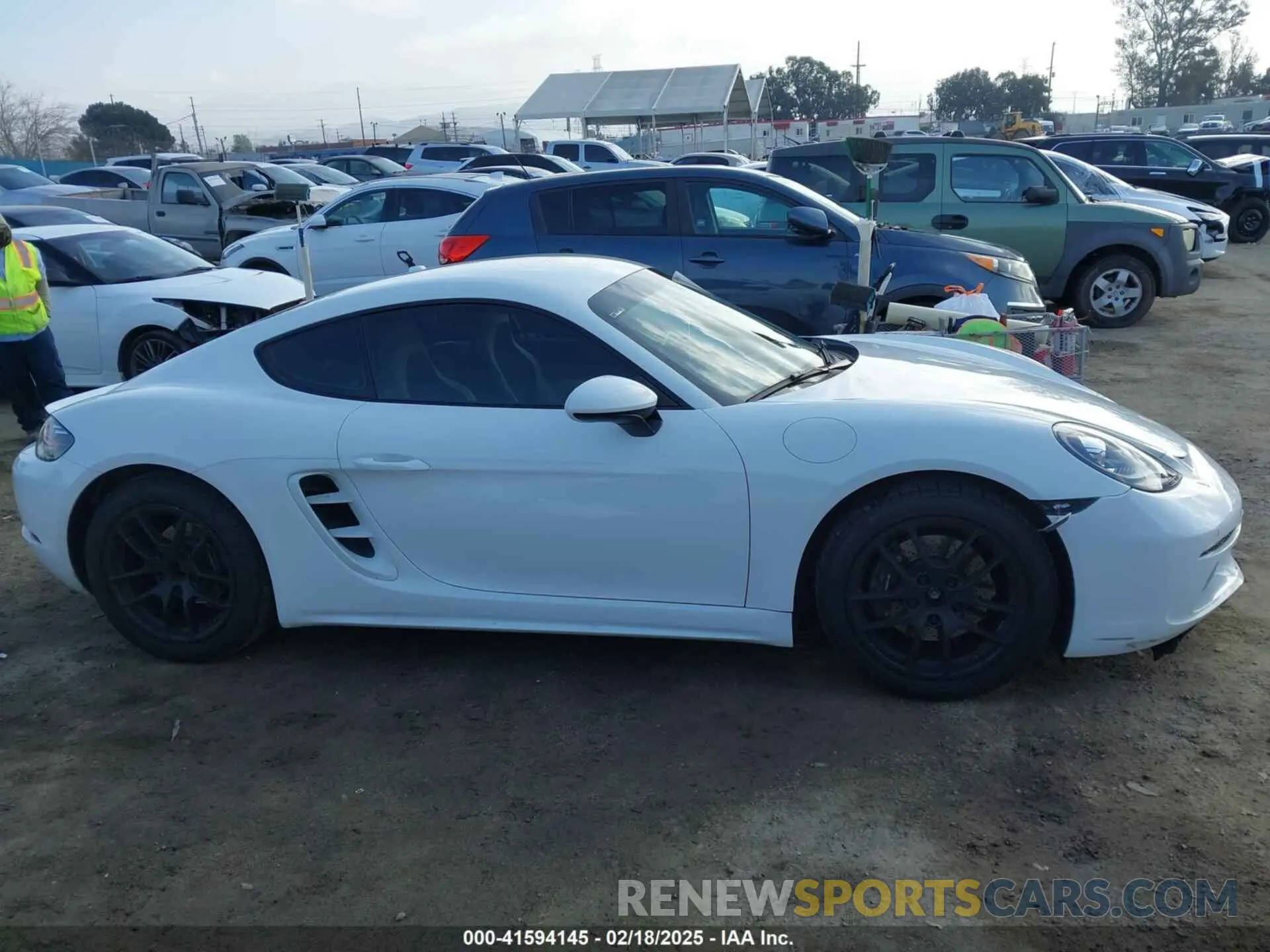 13 Фотография поврежденного автомобиля WP0AA2A81KS260125 PORSCHE 718 CAYMAN 2019