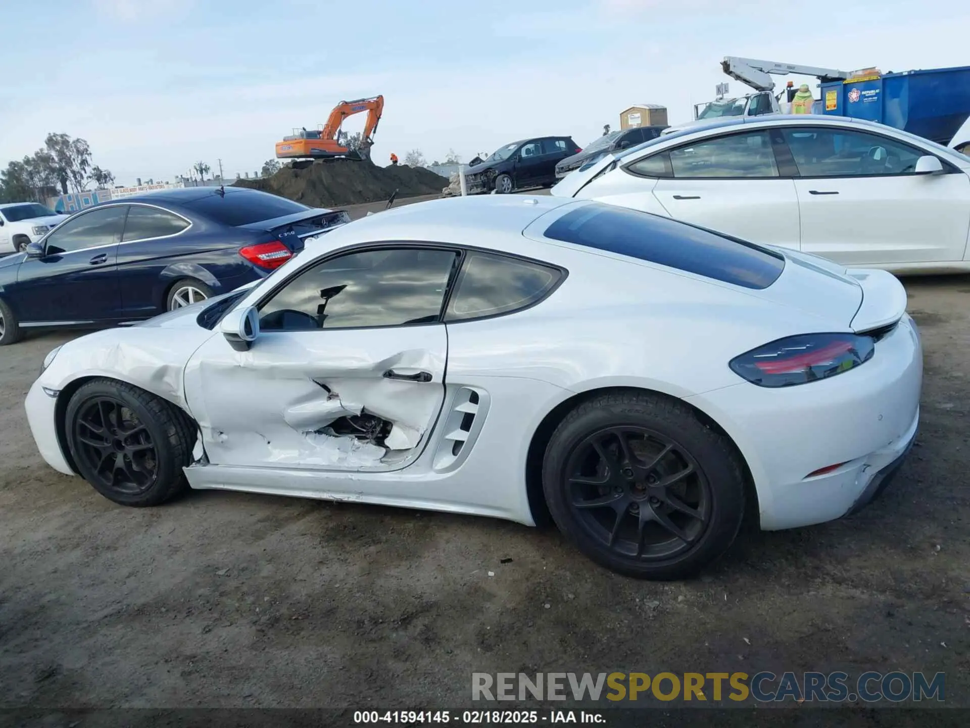 14 Фотография поврежденного автомобиля WP0AA2A81KS260125 PORSCHE 718 CAYMAN 2019