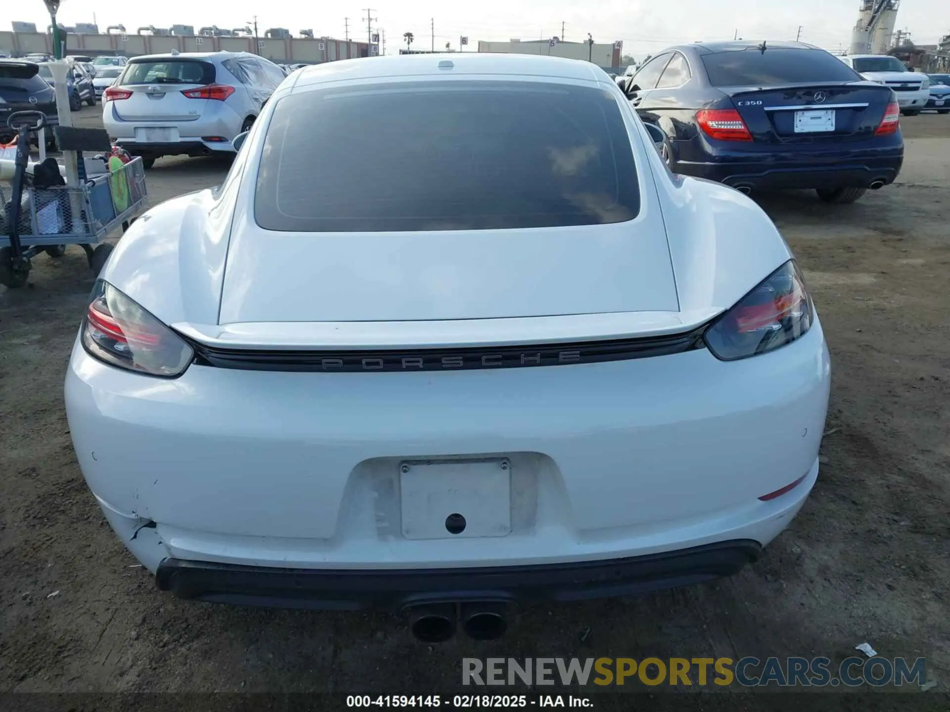 16 Фотография поврежденного автомобиля WP0AA2A81KS260125 PORSCHE 718 CAYMAN 2019