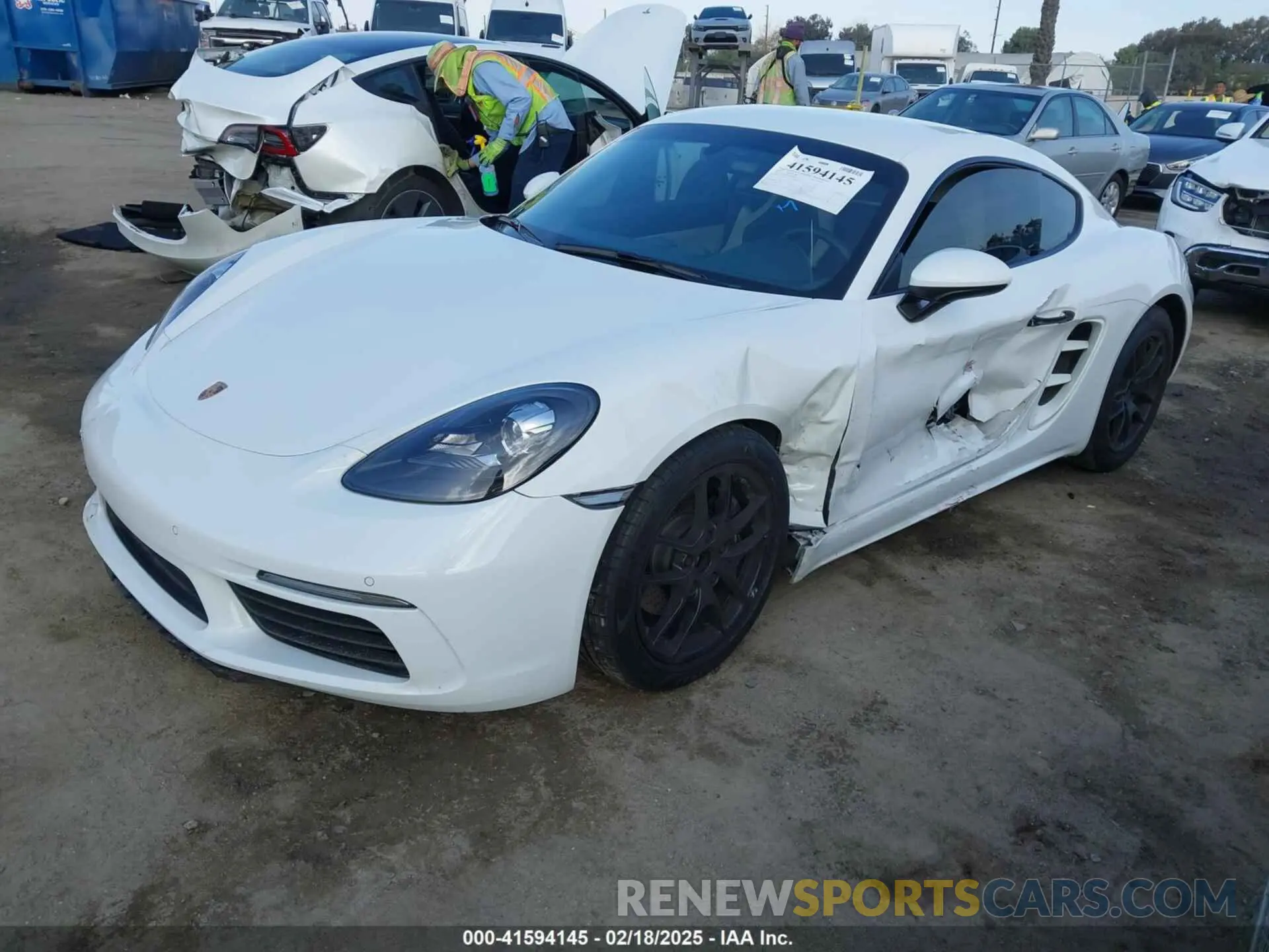 2 Фотография поврежденного автомобиля WP0AA2A81KS260125 PORSCHE 718 CAYMAN 2019