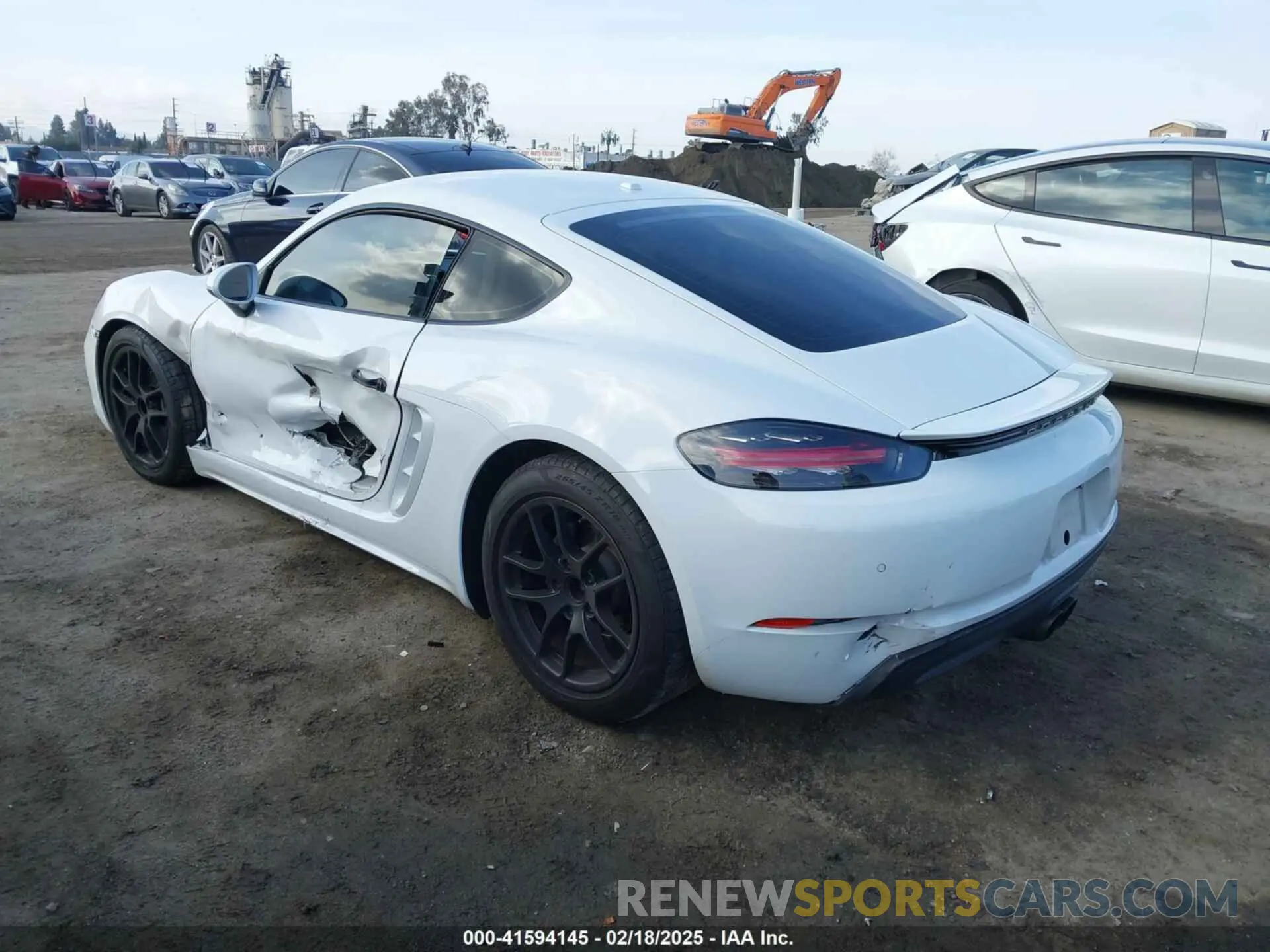 3 Фотография поврежденного автомобиля WP0AA2A81KS260125 PORSCHE 718 CAYMAN 2019