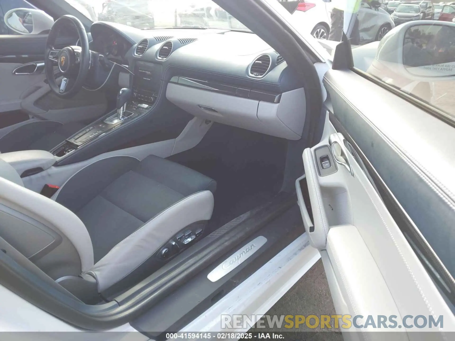5 Фотография поврежденного автомобиля WP0AA2A81KS260125 PORSCHE 718 CAYMAN 2019
