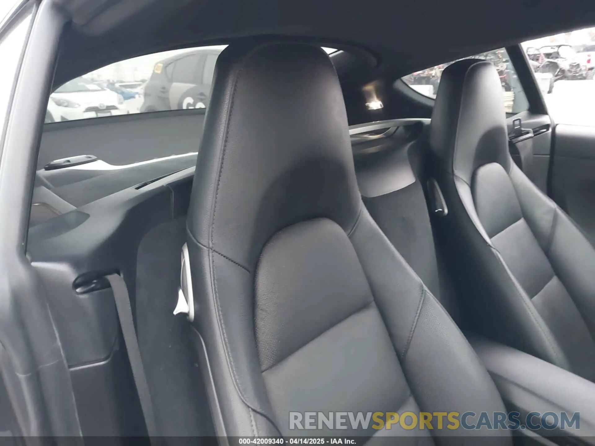 8 Фотография поврежденного автомобиля WP0AA2A84KS260748 PORSCHE 718 CAYMAN 2019