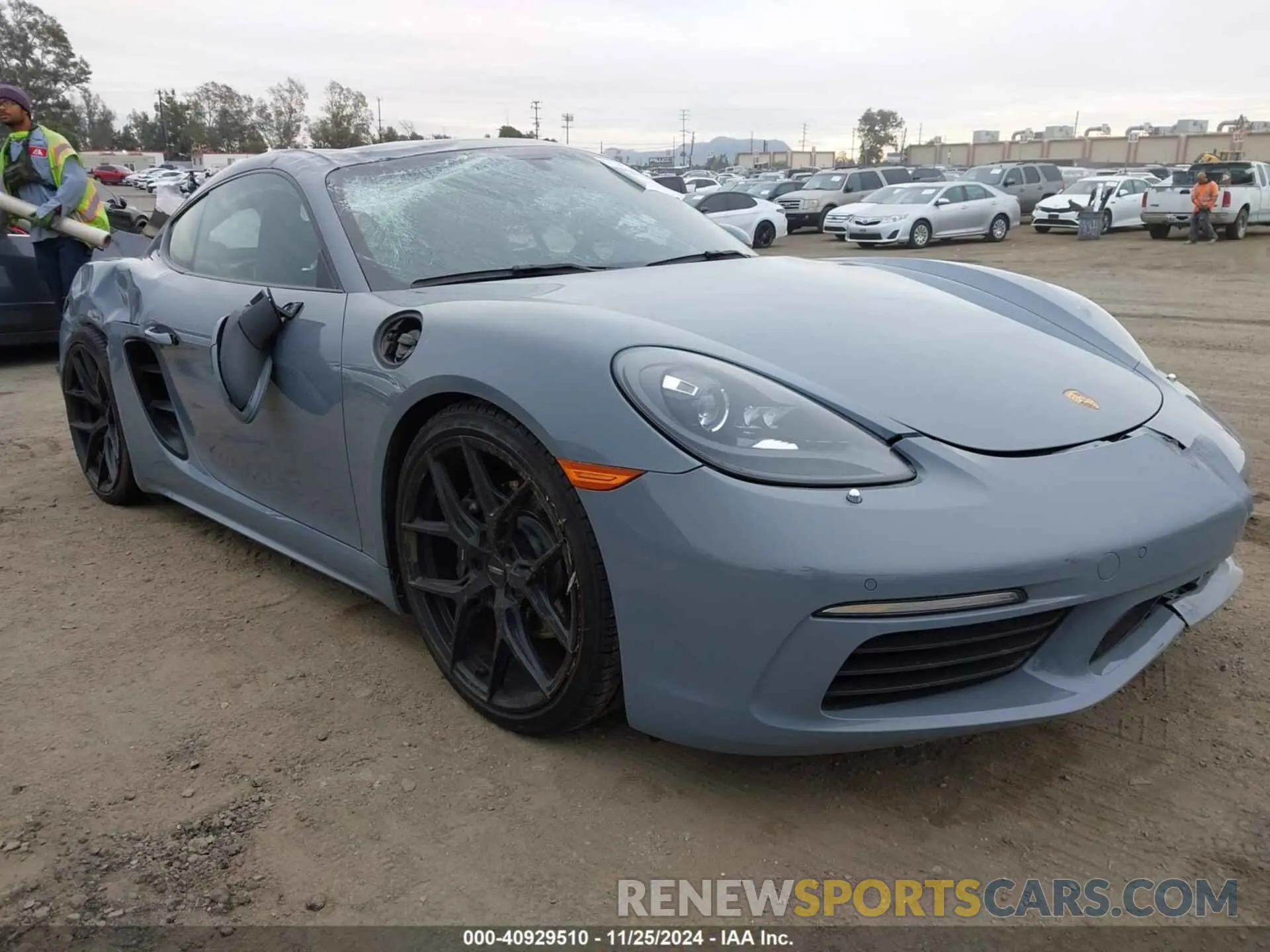 1 Фотография поврежденного автомобиля WP0AA2A82PS260108 PORSCHE 718 CAYMAN 2023