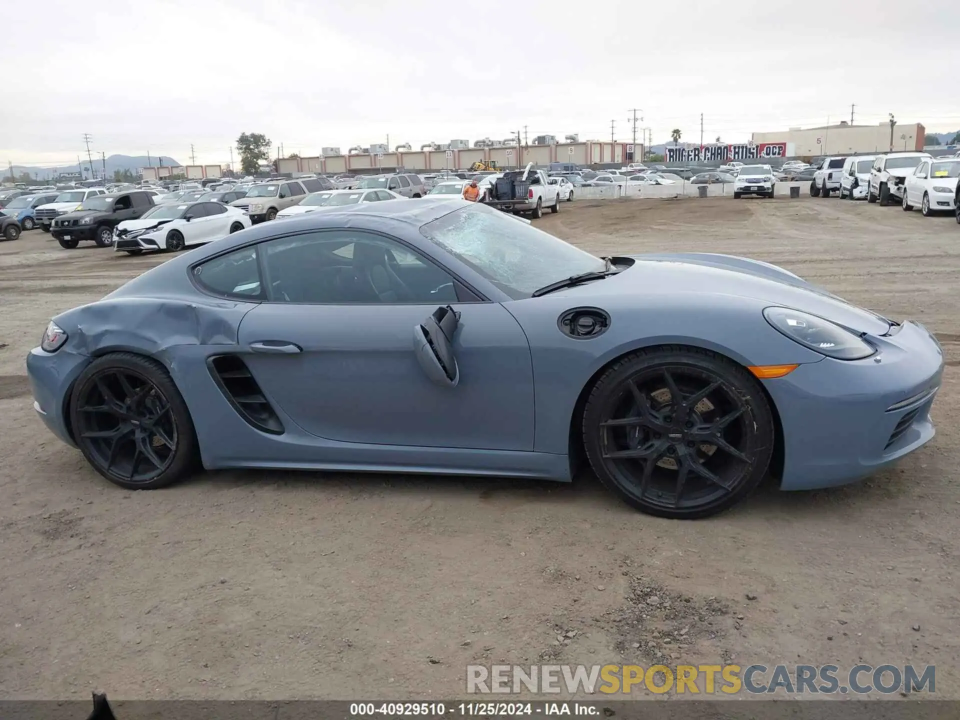13 Фотография поврежденного автомобиля WP0AA2A82PS260108 PORSCHE 718 CAYMAN 2023