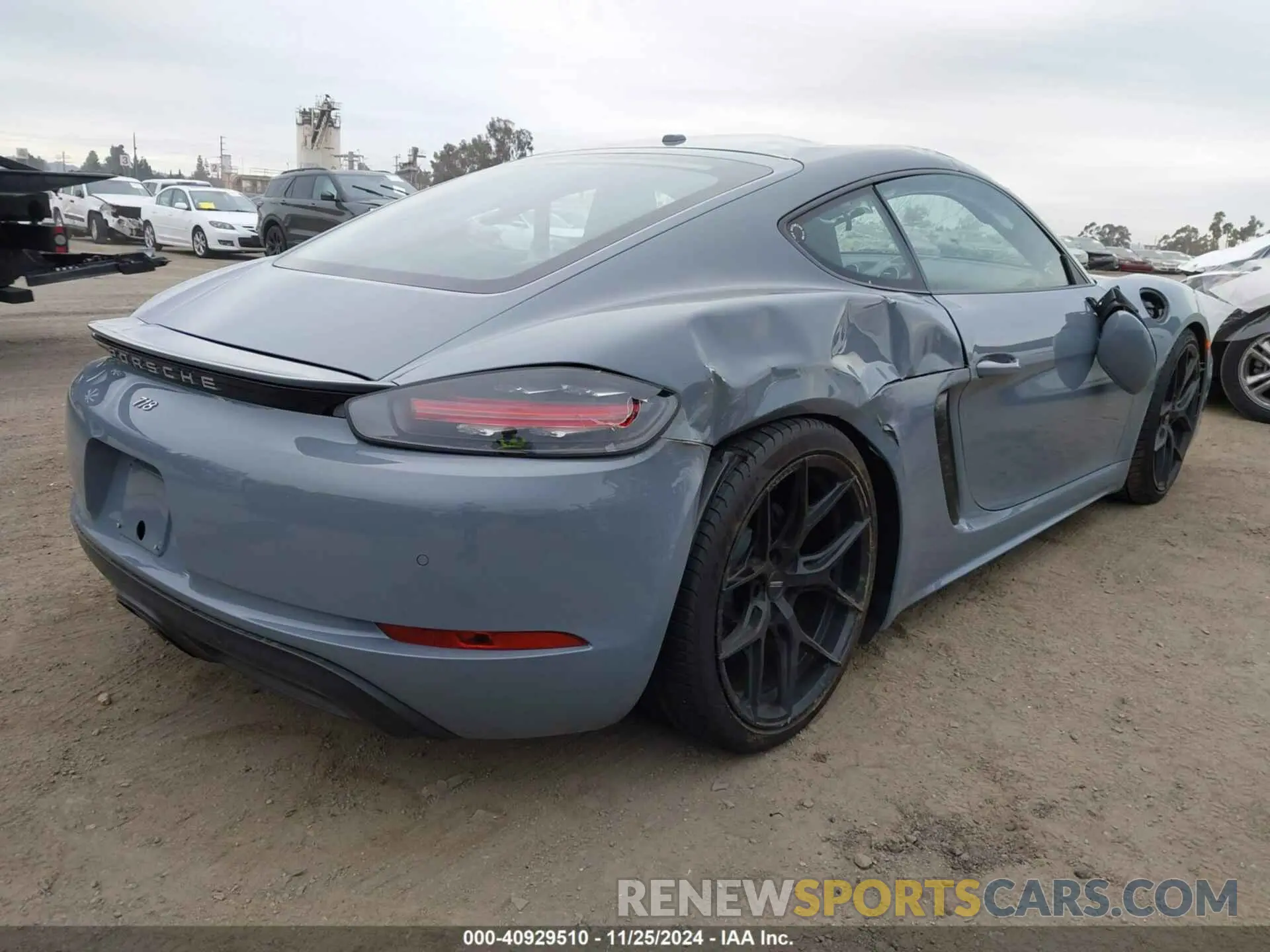 4 Фотография поврежденного автомобиля WP0AA2A82PS260108 PORSCHE 718 CAYMAN 2023