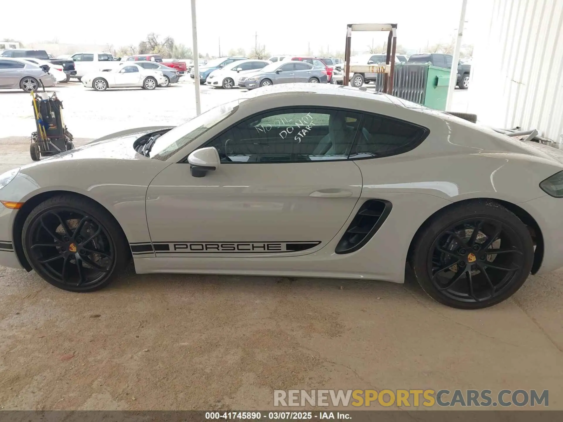 14 Фотография поврежденного автомобиля WP0AA2A83RK255017 PORSCHE 718 CAYMAN 2024