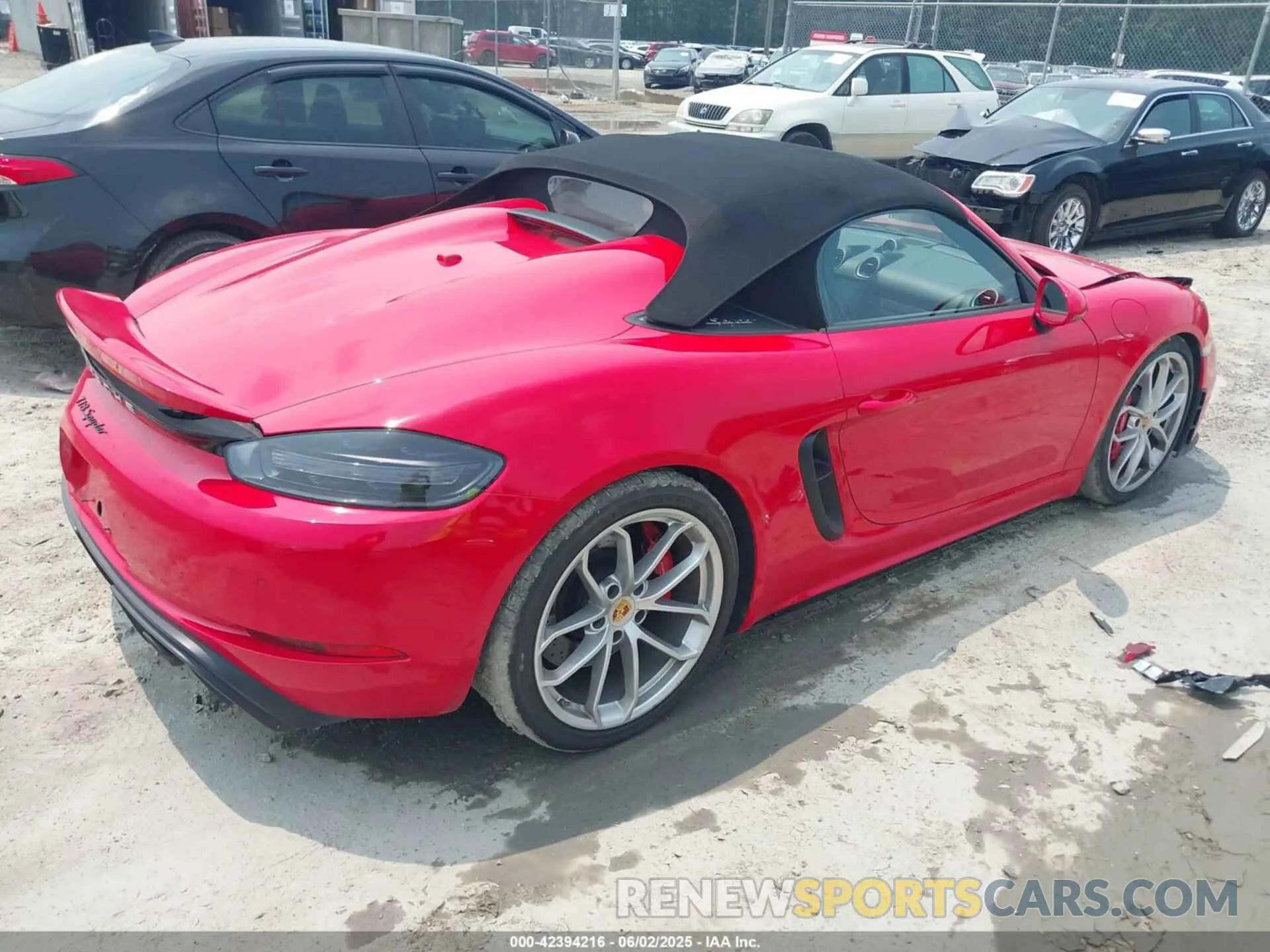 4 Photograph of a damaged car WP0CC2A80LS240291 PORSCHE 718 SPYDER 2020
