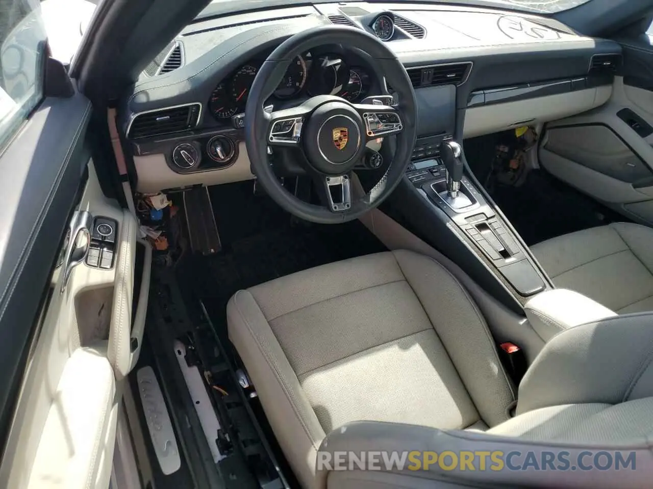 8 Photograph of a damaged car WP0CD2A93KS144403 PORSCHE 911 2019