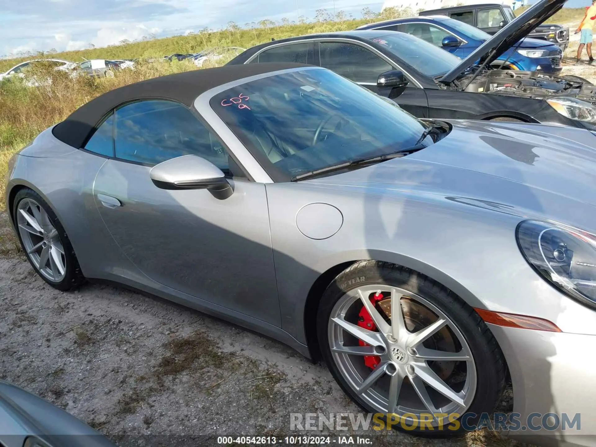 13 Фотография поврежденного автомобиля WP0CB2A90LS263274 PORSCHE 911 2020