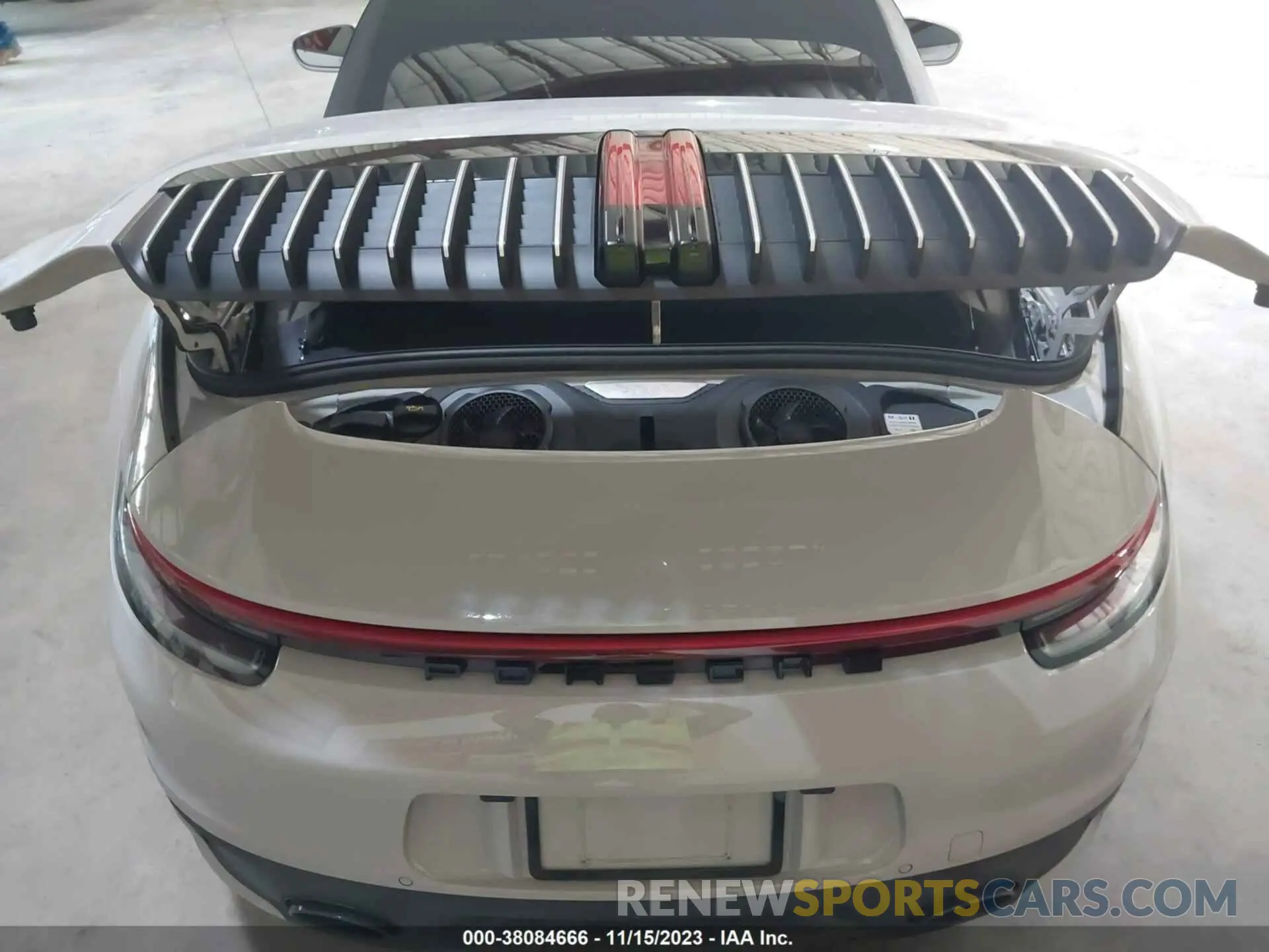 10 Photograph of a damaged car WP0CB2A93LS263754 PORSCHE 911 2020