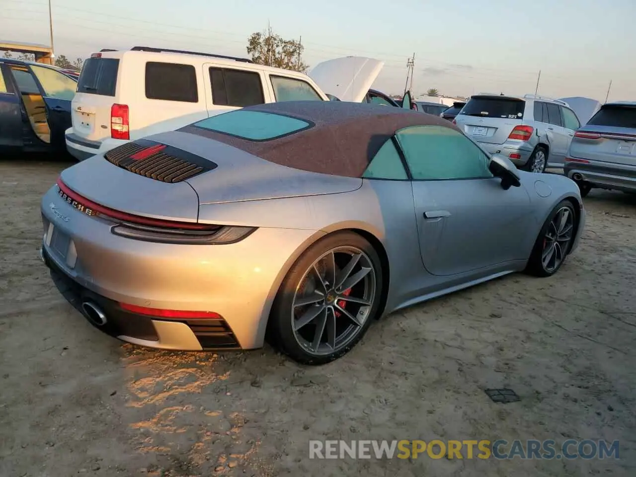 3 Photograph of a damaged car WP0CB2A97LS263546 PORSCHE 911 2020