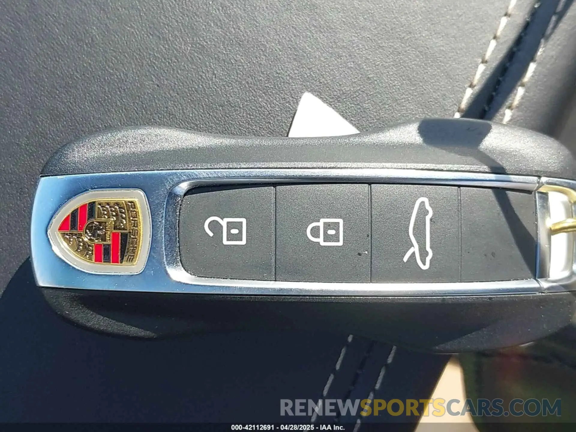 11 Фотография поврежденного автомобиля WP0AD2A99MS258366 PORSCHE 911 2021