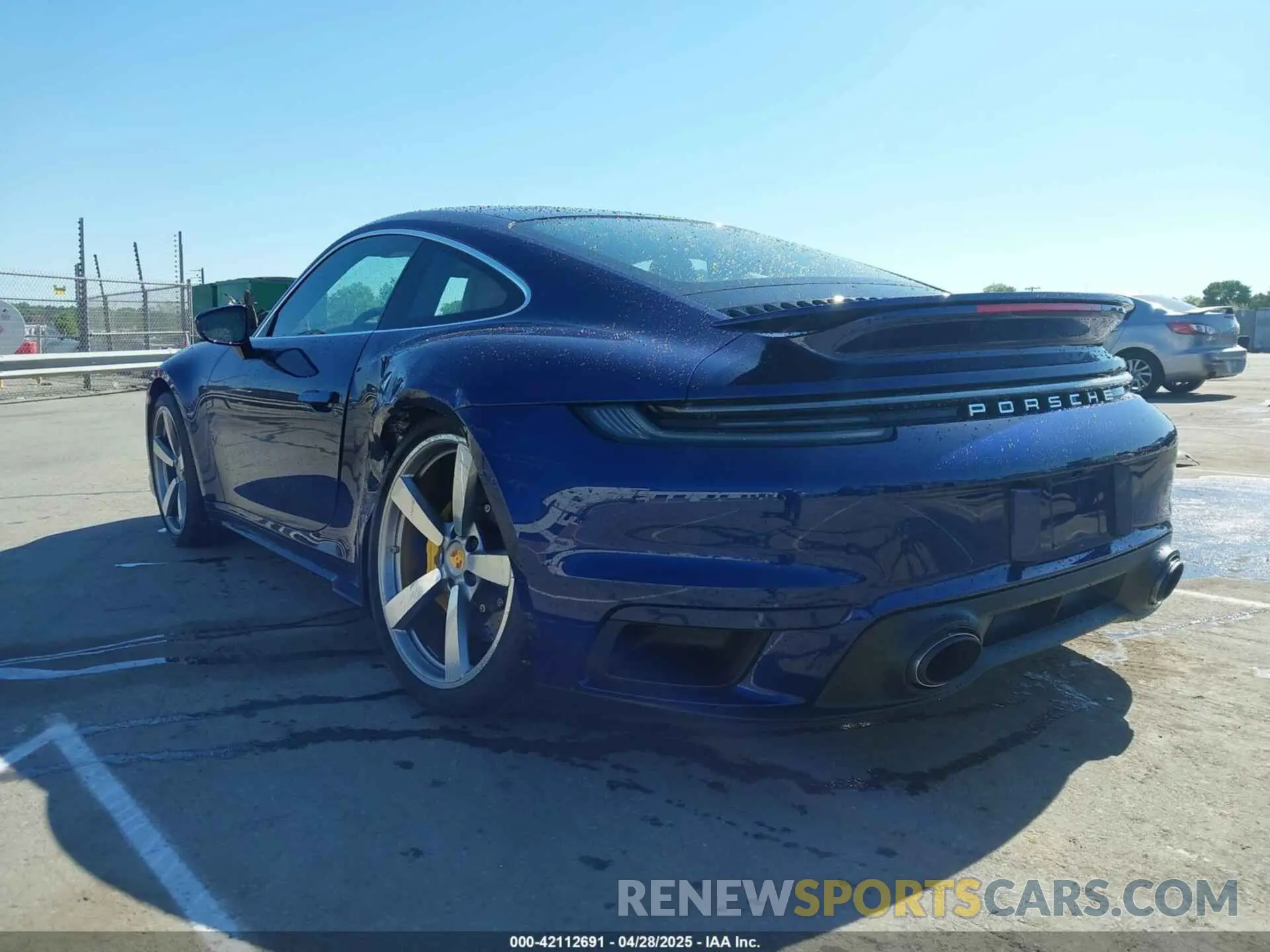 3 Фотография поврежденного автомобиля WP0AD2A99MS258366 PORSCHE 911 2021