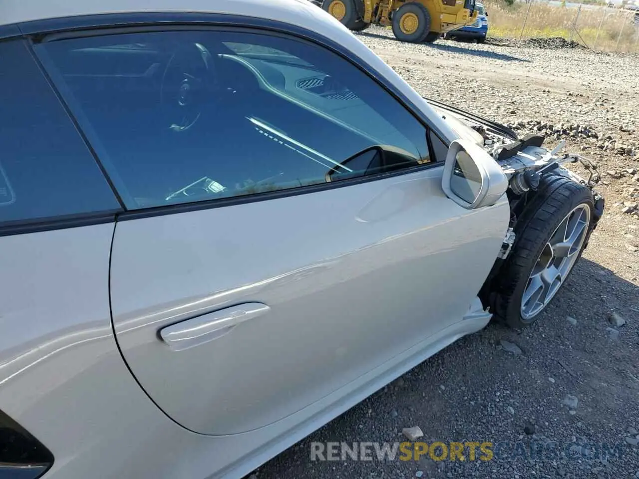 10 Photograph of a damaged car WP0AD2A9XMS257789 PORSCHE 911 2021