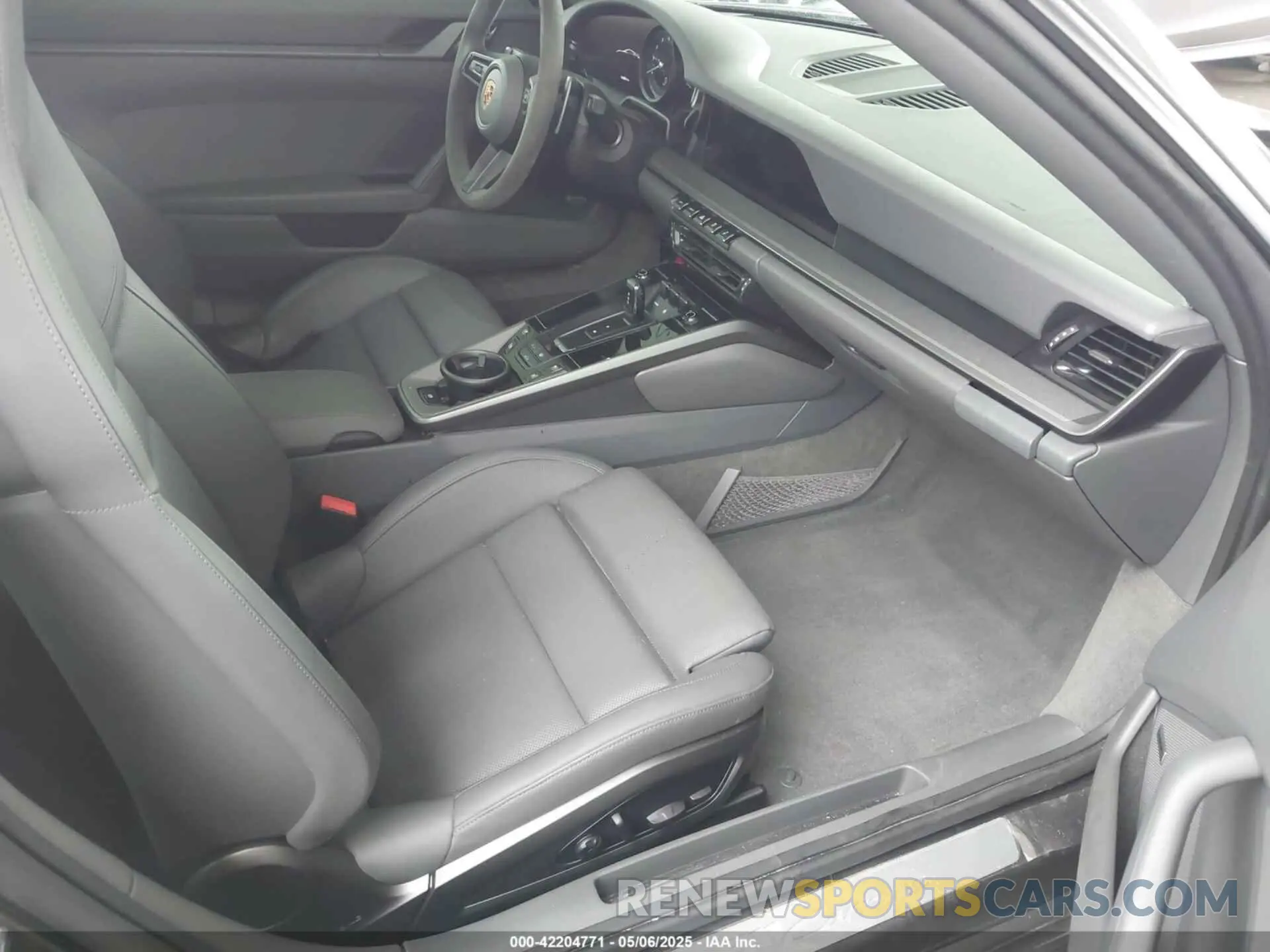 5 Photograph of a damaged car WP0AA2A94NS205939 PORSCHE 911 2022