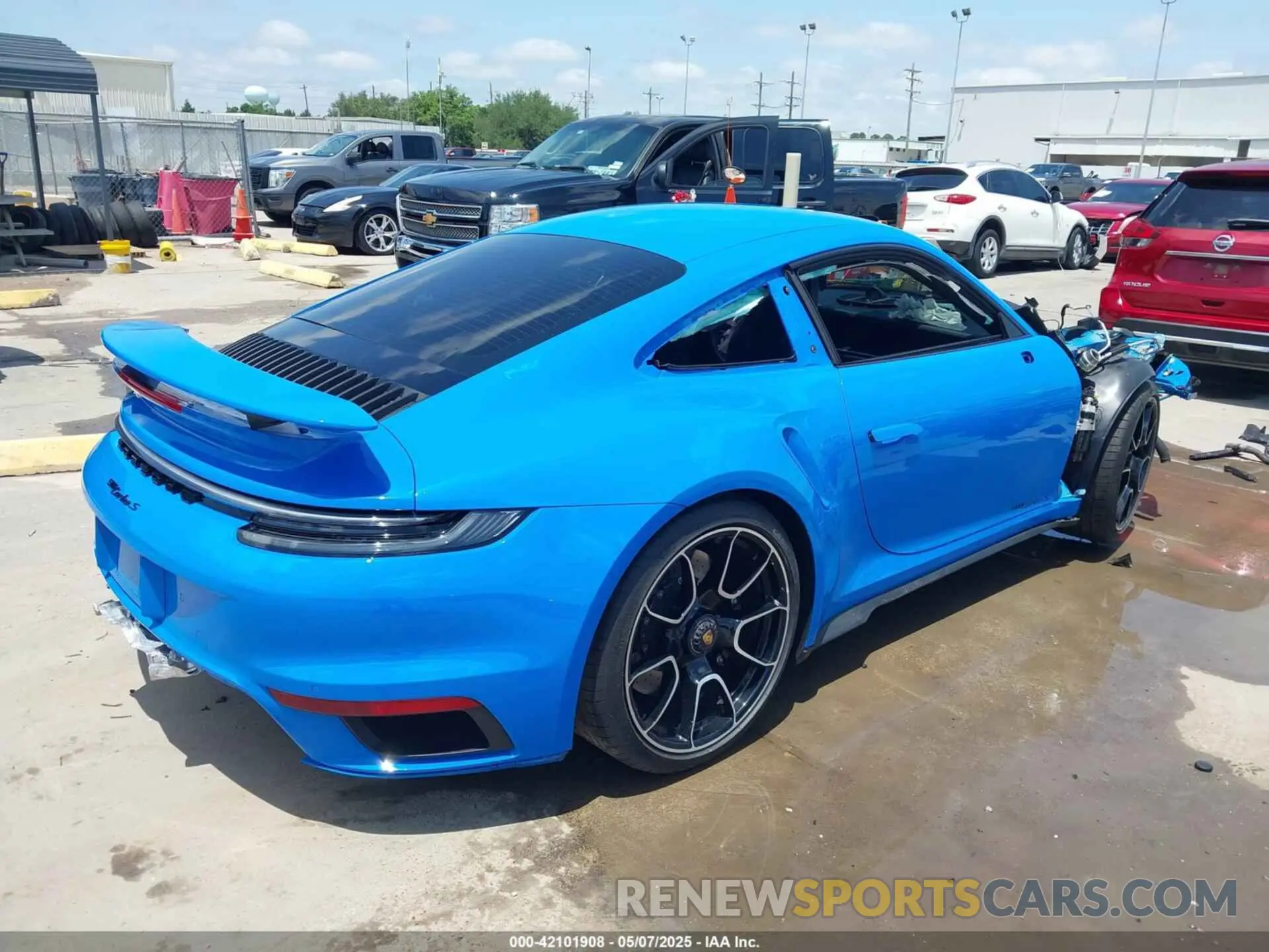 4 Photograph of a damaged car WP0AD2A92NS254256 PORSCHE 911 2022