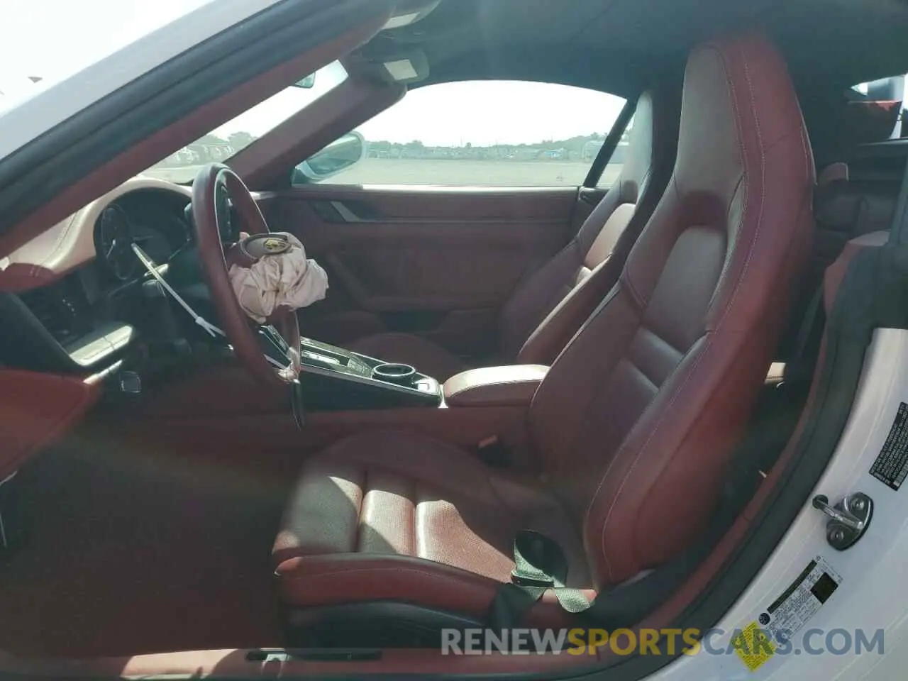 7 Photograph of a damaged car WP0CA2A90NS236176 PORSCHE 911 2022