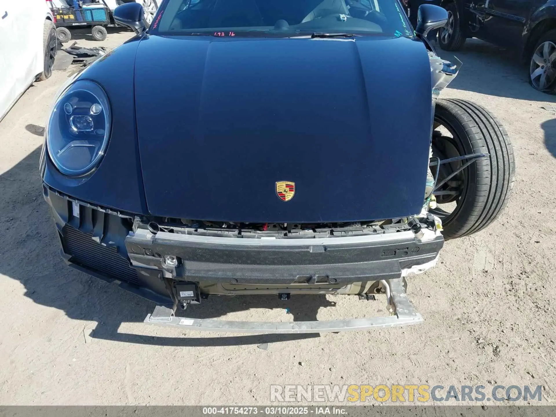 18 Photograph of a damaged car WP0CA2A95NS237100 PORSCHE 911 2022