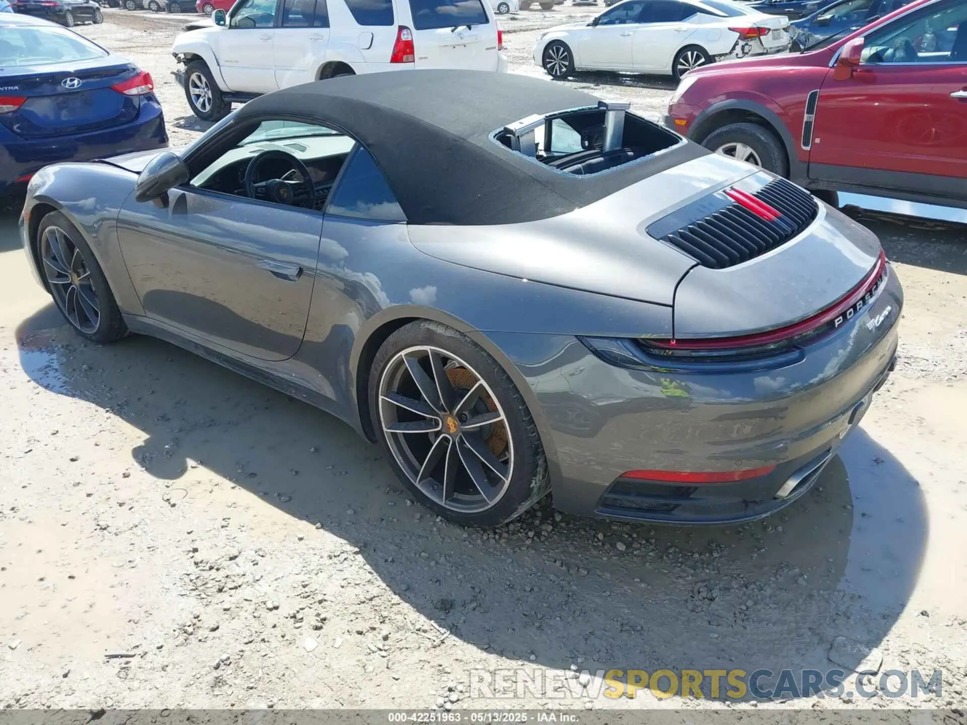 3 Photograph of a damaged car WP0CA2A98NS236295 PORSCHE 911 2022