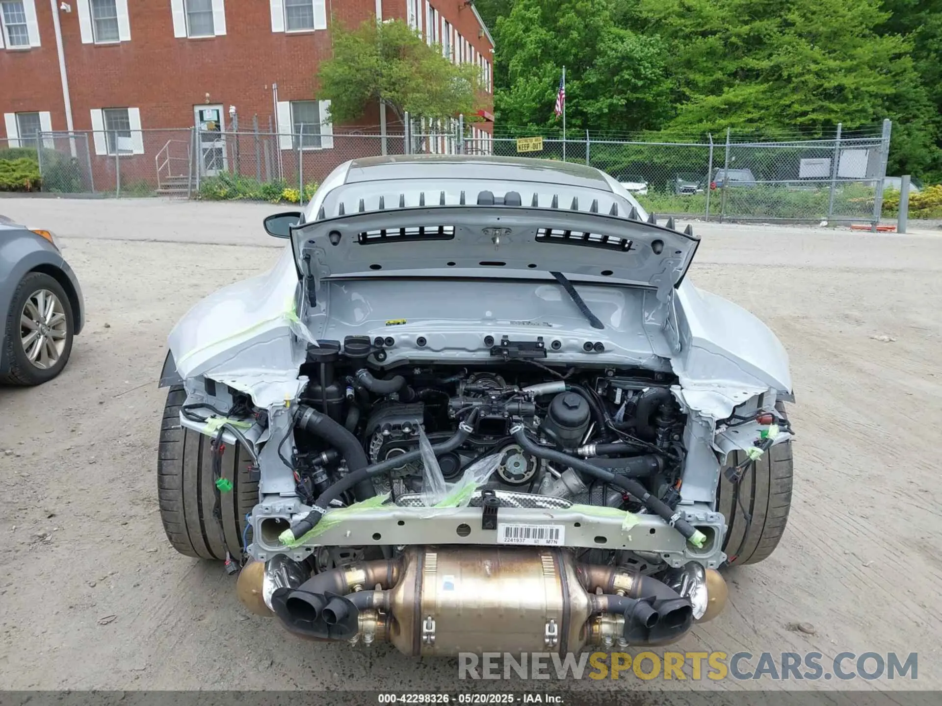 16 Photograph of a damaged car WP0AA2A91RS207170 PORSCHE 911 2024