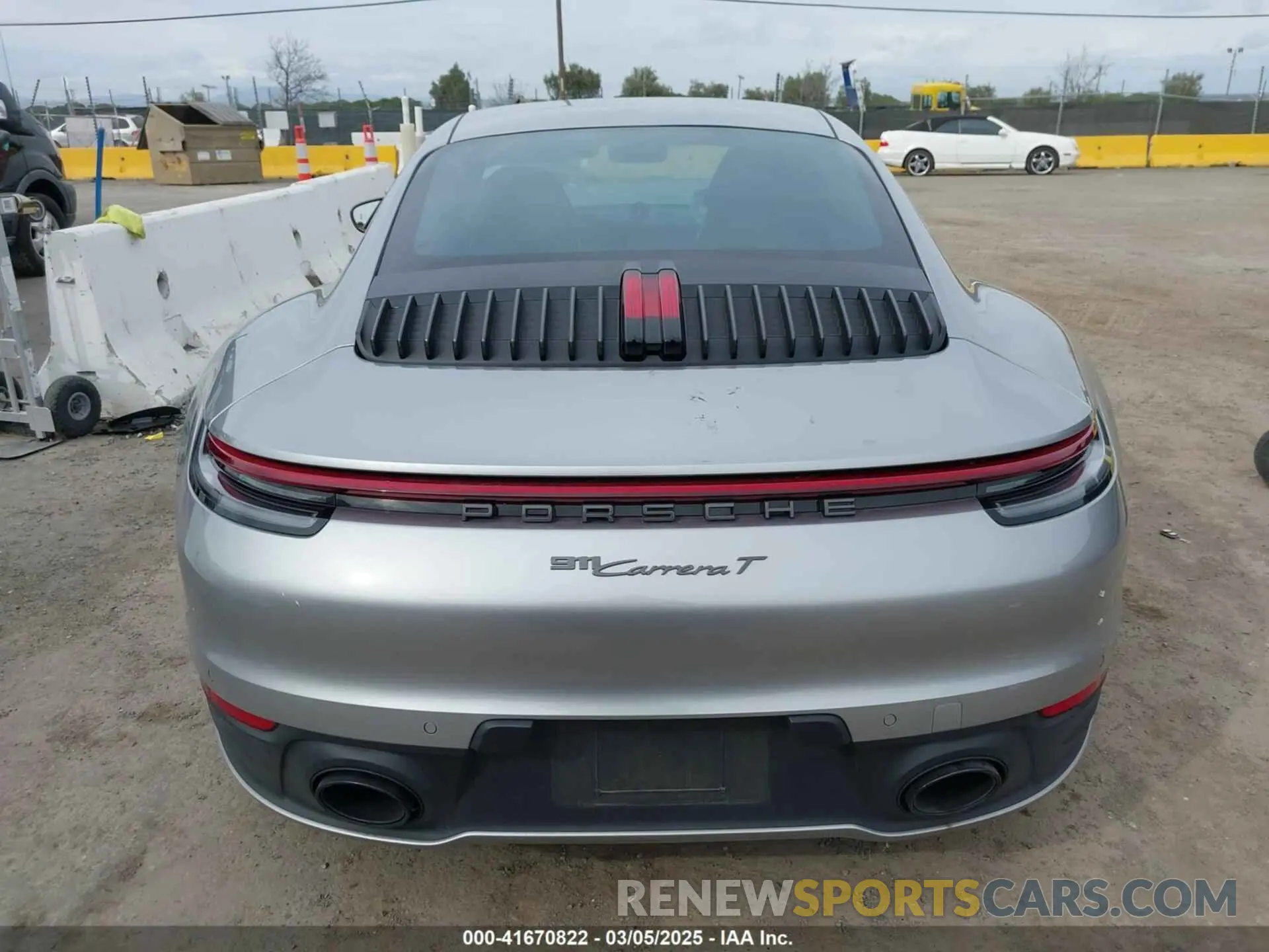 17 Photograph of a damaged car WP0AA2A95RS207849 PORSCHE 911 2024