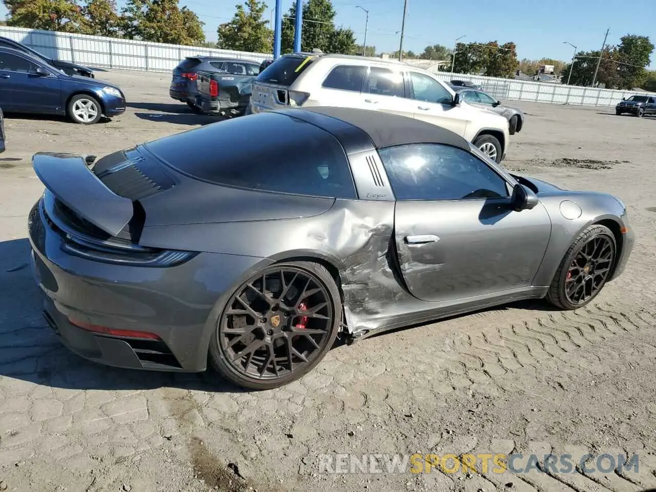 3 Фотография поврежденного автомобиля WP0BB2A98RS234366 PORSCHE 911 2024