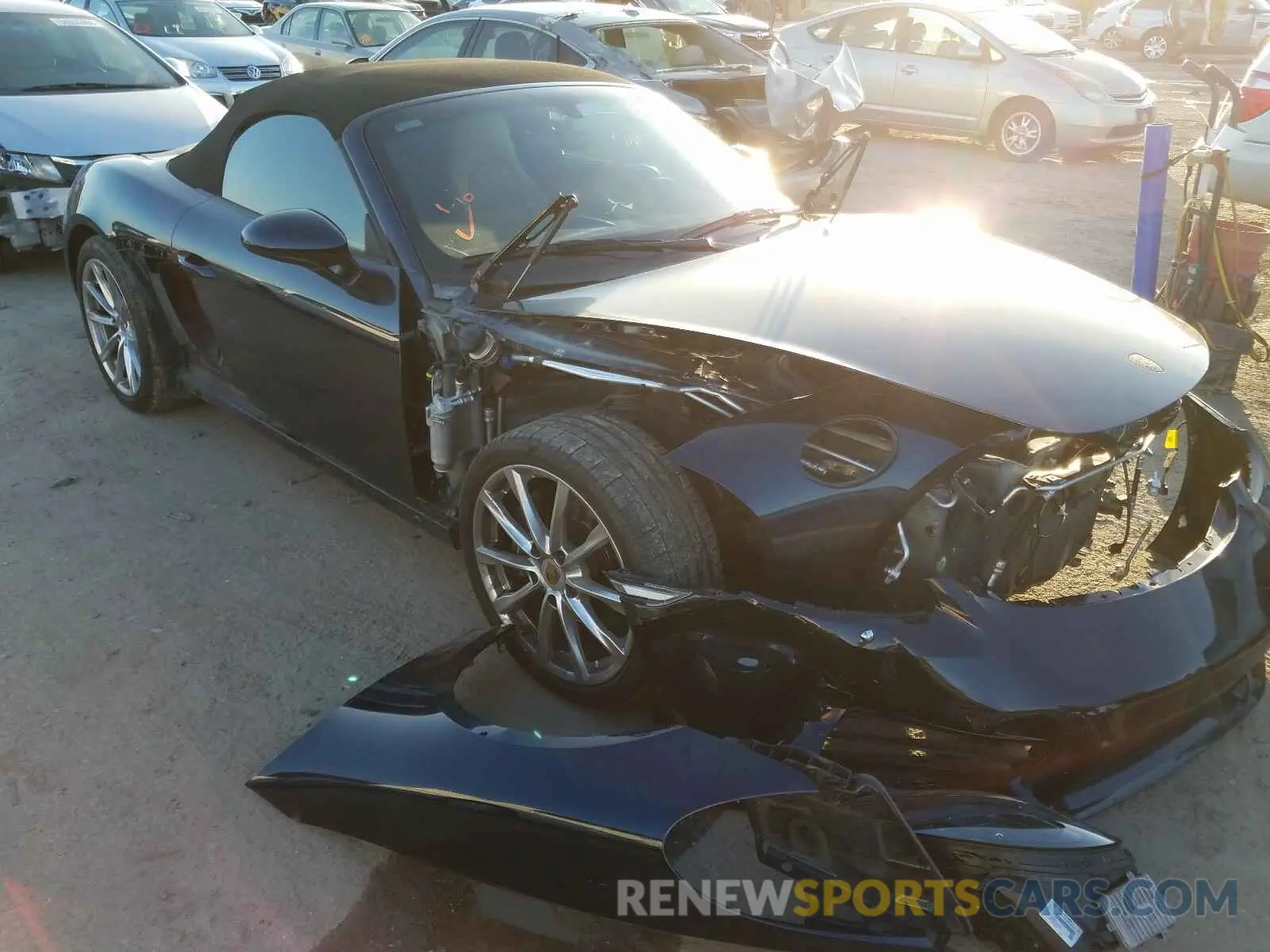 1 Фотография поврежденного автомобиля WP0CA2A83KS210416 PORSCHE BOXSTER 2019