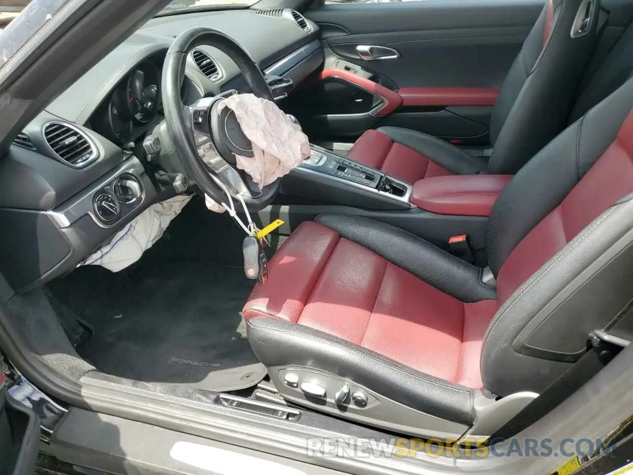 7 Photograph of a damaged car WP0CA2A87KS210774 PORSCHE BOXSTER 2019