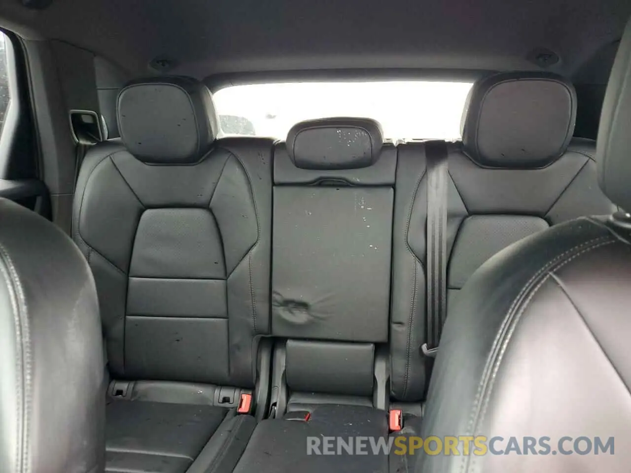 10 Photograph of a damaged car WP1AA2AY1KDA06367 PORSCHE CAYENNE 2019
