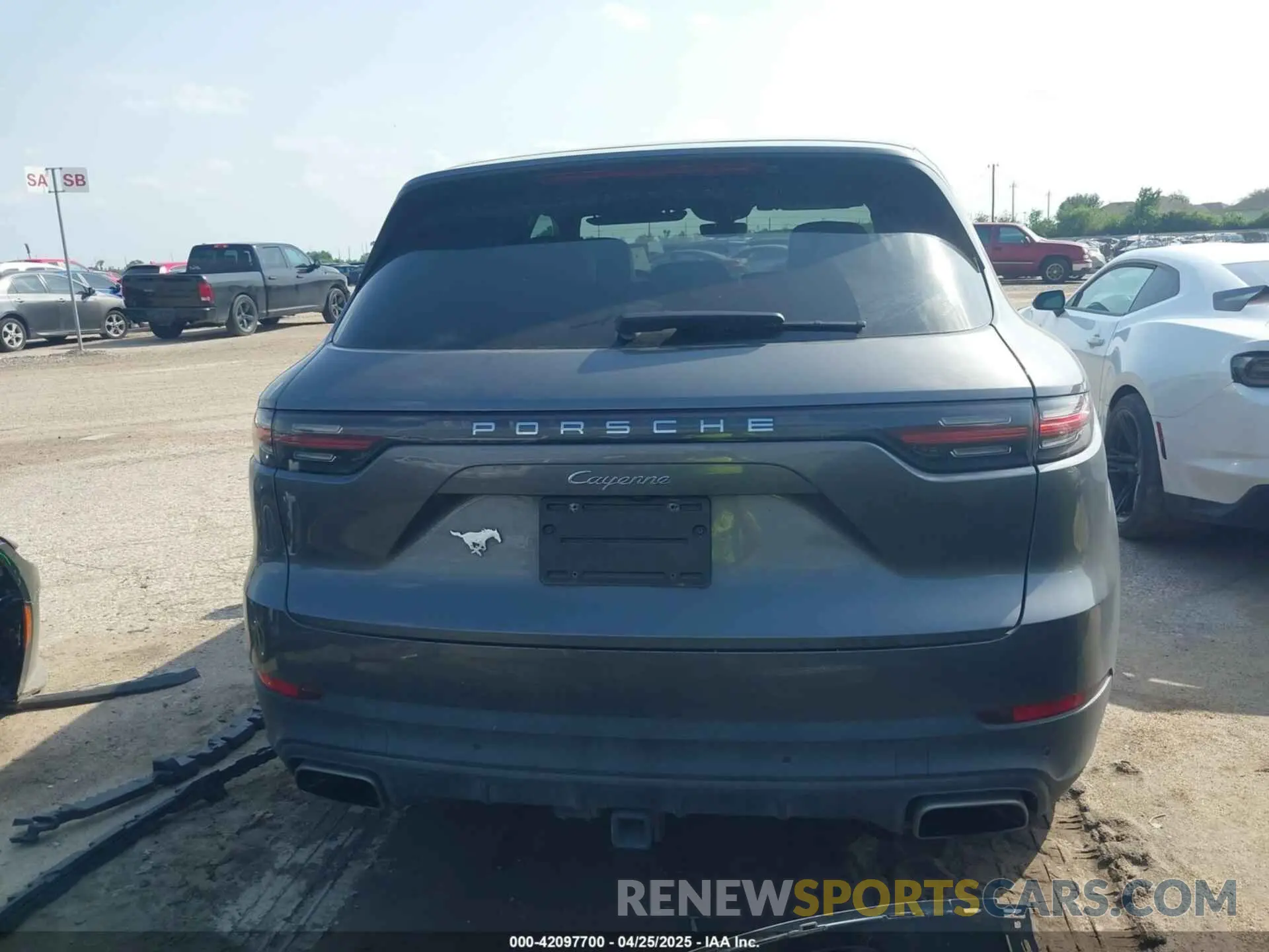 17 Photograph of a damaged car WP1AA2AY1KDA15473 PORSCHE CAYENNE 2019