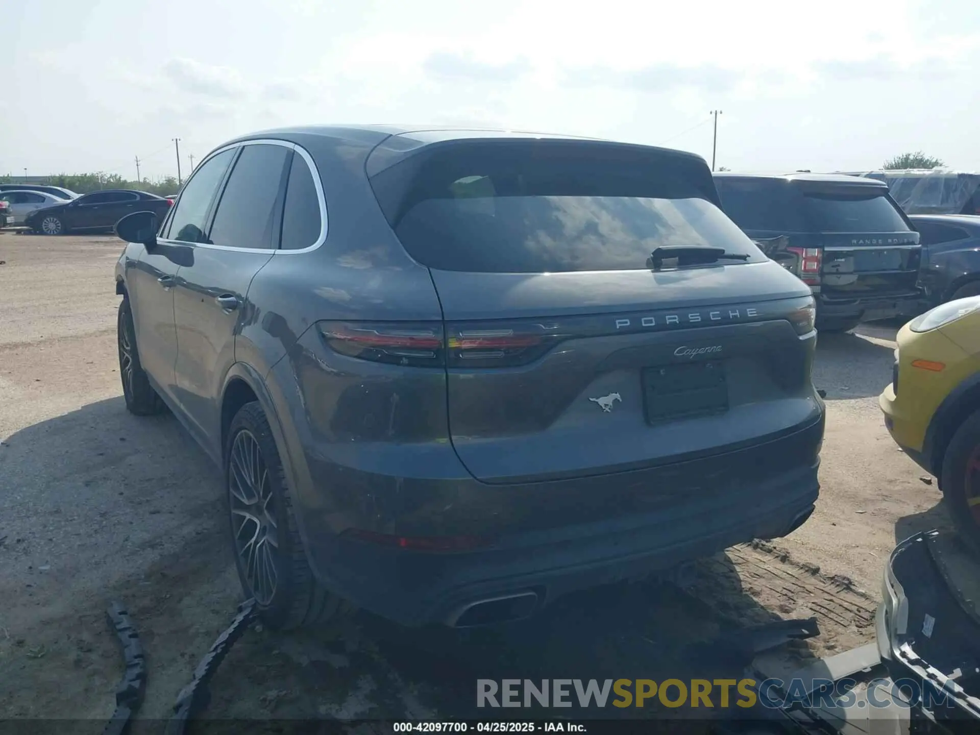 3 Photograph of a damaged car WP1AA2AY1KDA15473 PORSCHE CAYENNE 2019