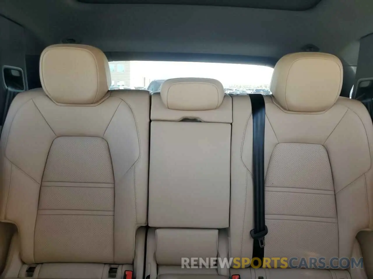 10 Photograph of a damaged car WP1AA2AY2KDA01596 PORSCHE CAYENNE 2019
