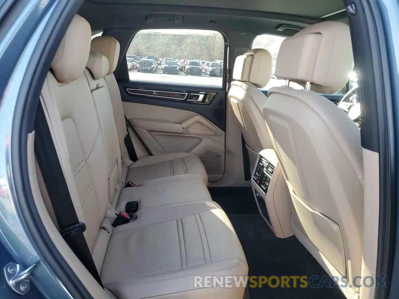 11 Photograph of a damaged car WP1AA2AY2KDA01596 PORSCHE CAYENNE 2019