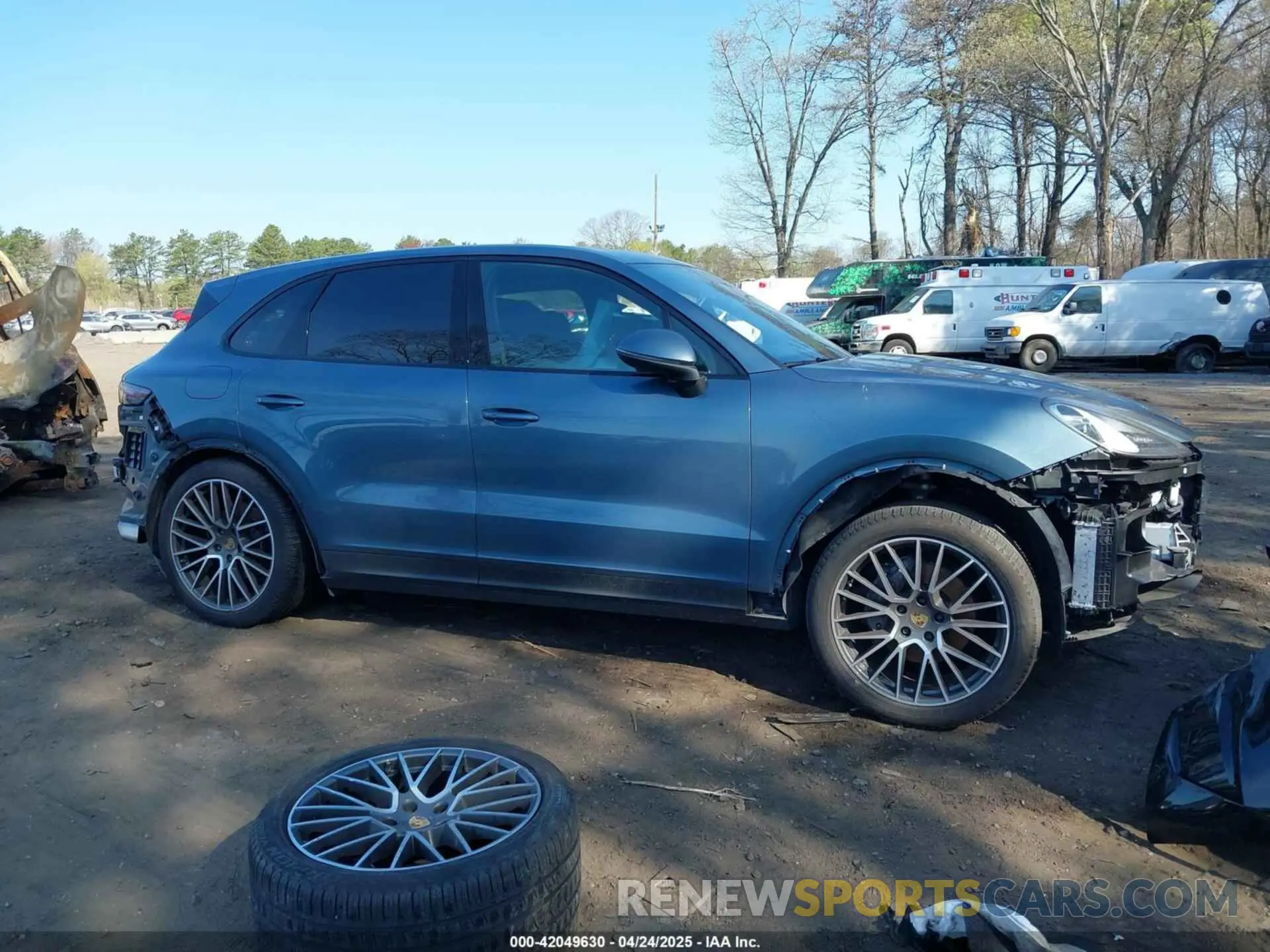 13 Photograph of a damaged car WP1AA2AY2KDA14302 PORSCHE CAYENNE 2019